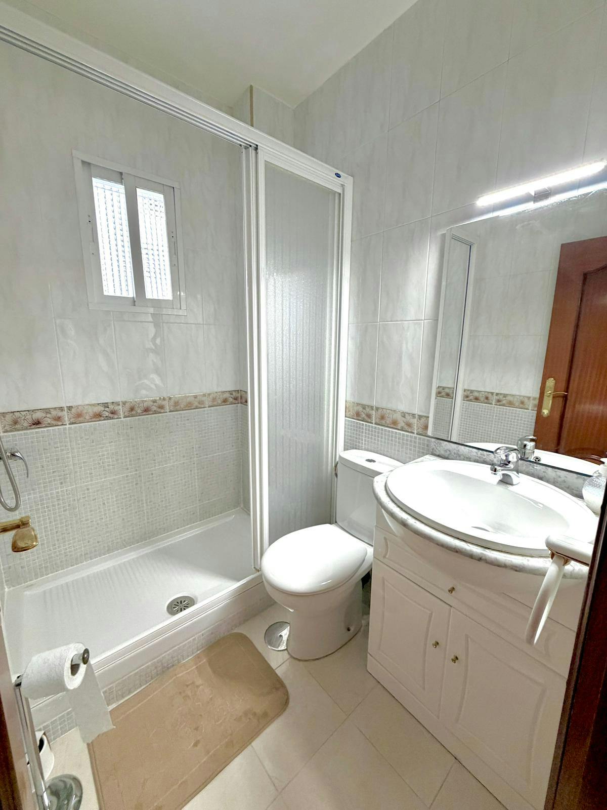 Single room Alcalá De Henares, 1 bed, 7m² — photo 6