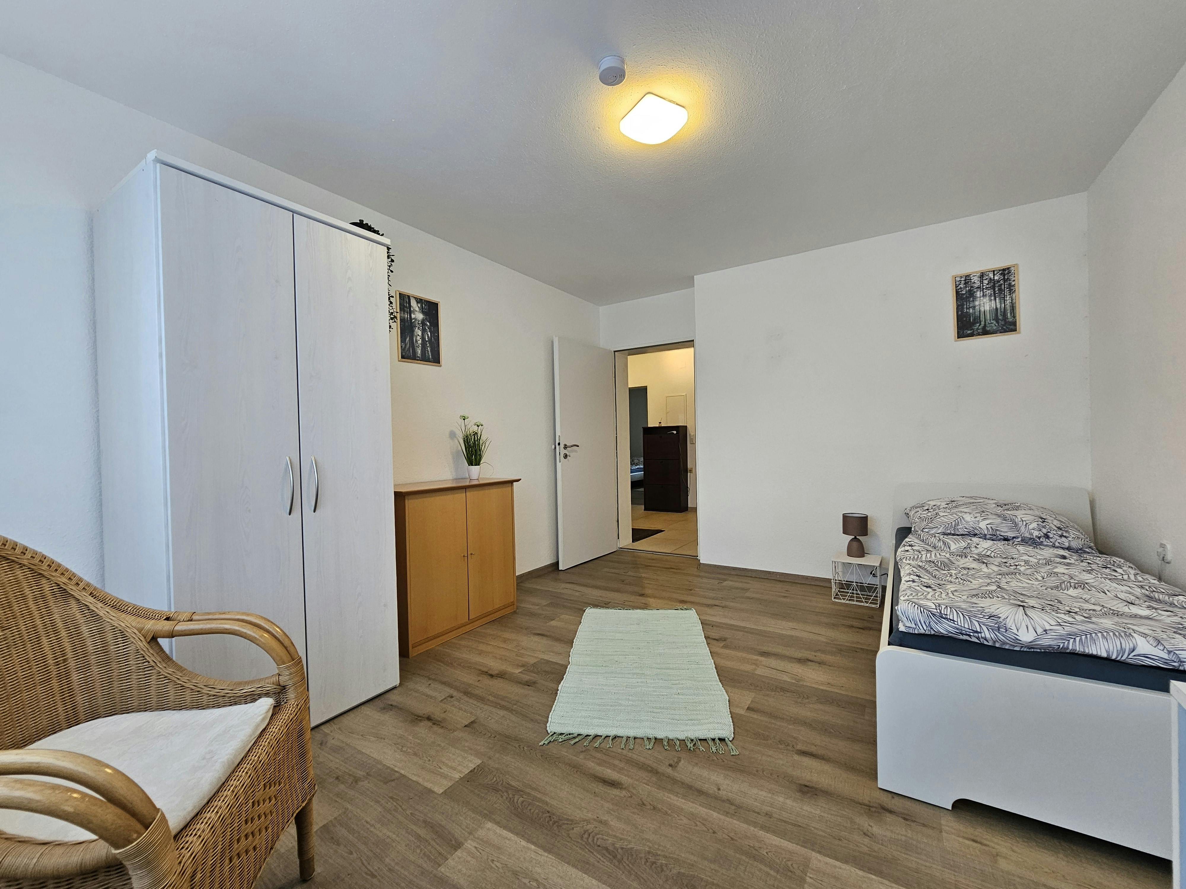 Private room for rent for €590 per month in Königsbrunn, Donauwörther Straße