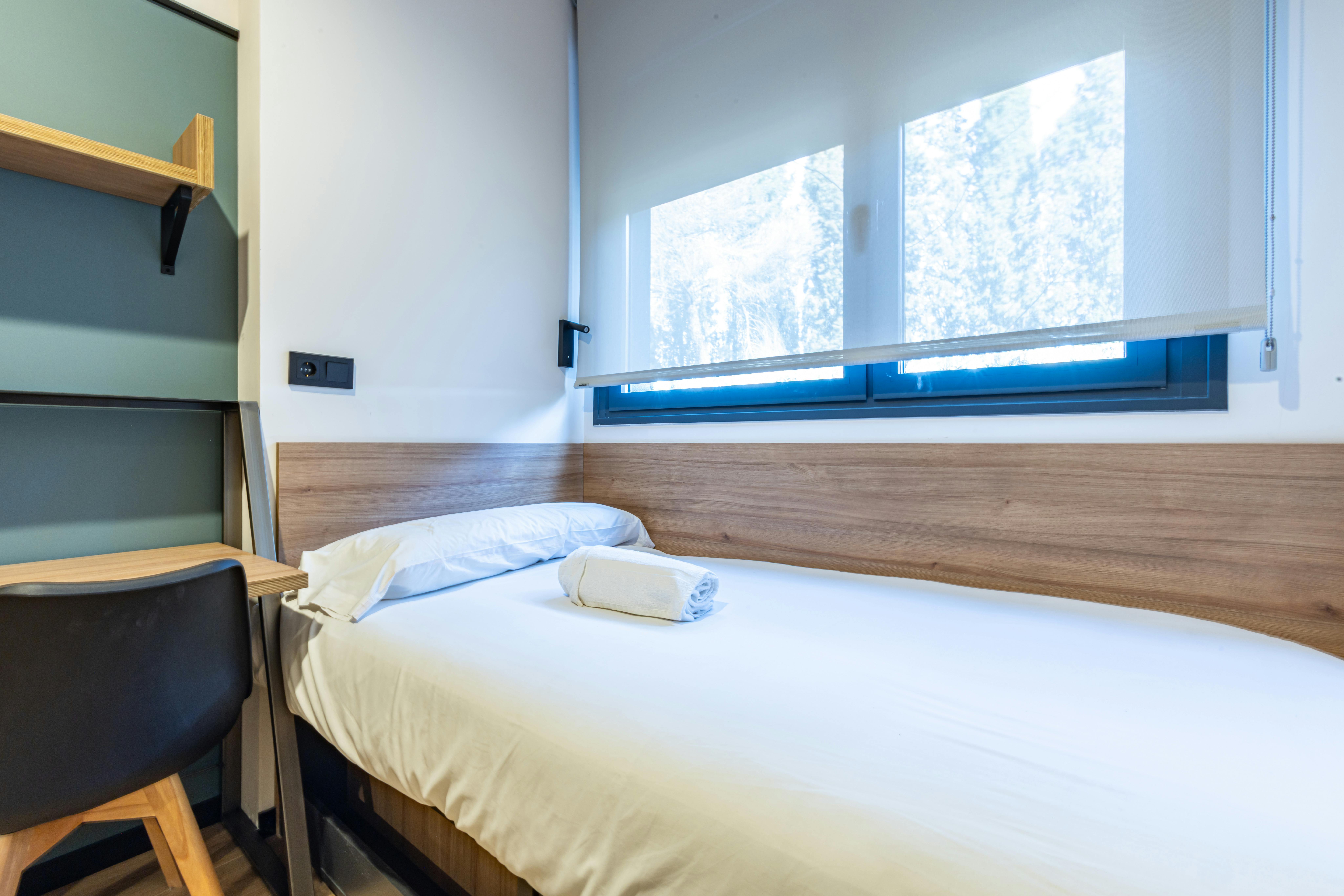 Отдельная комната сдается в аренду за 590 € в месяц в Salamanca, Avenida de la Merced