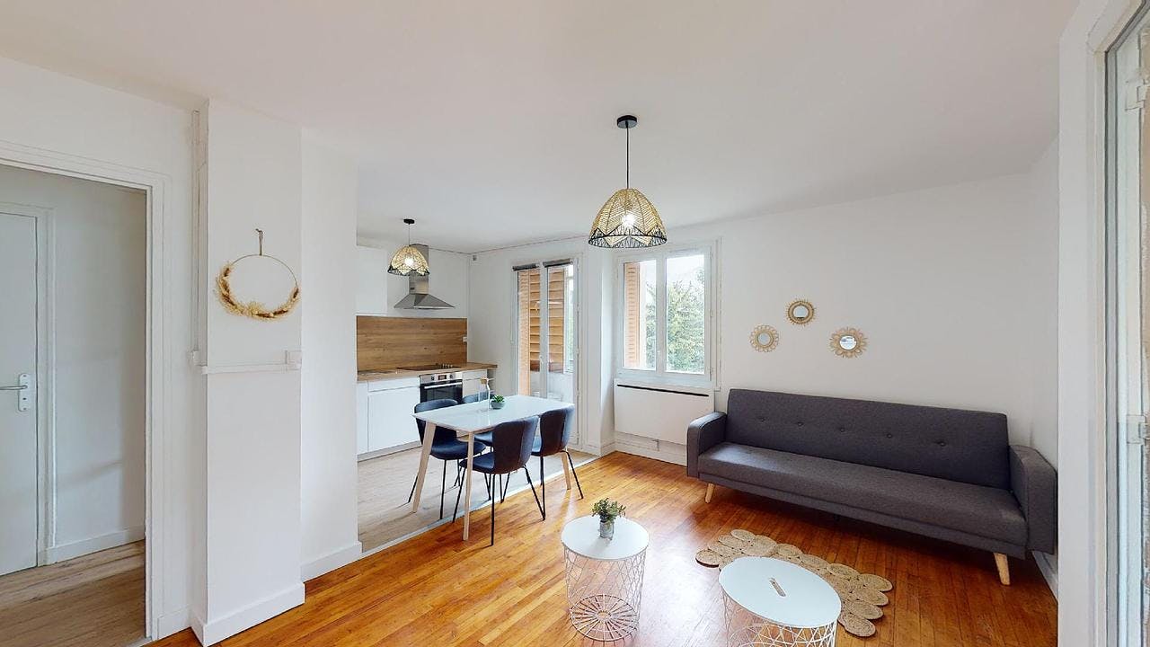 Квартира сдается в аренду за 850 € в месяц в Saint-Martin-le-Vinoux, Rue Pierre Semard