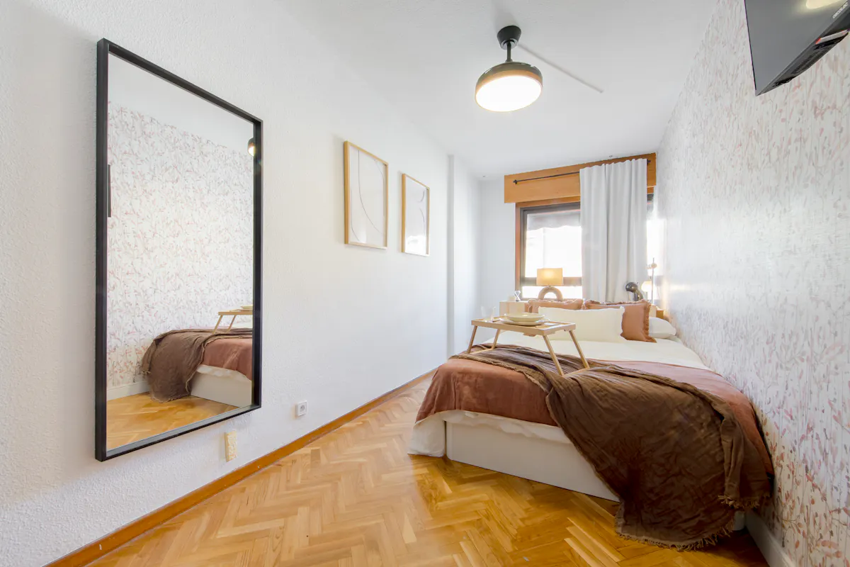 Private room in Calle del Corazón de María, Madrid (1692592) ROOM