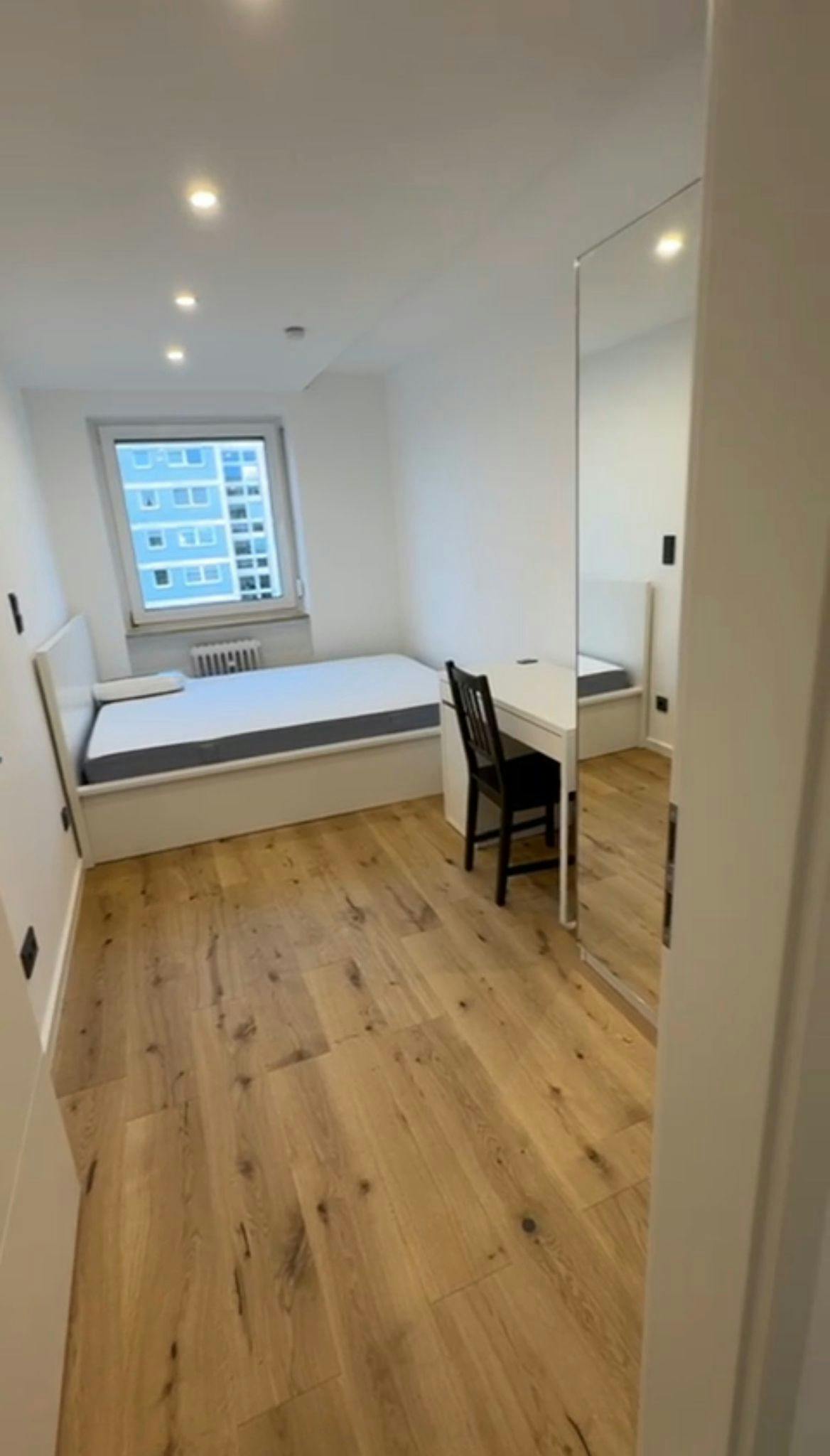 Engadiner Straße, Munich preview