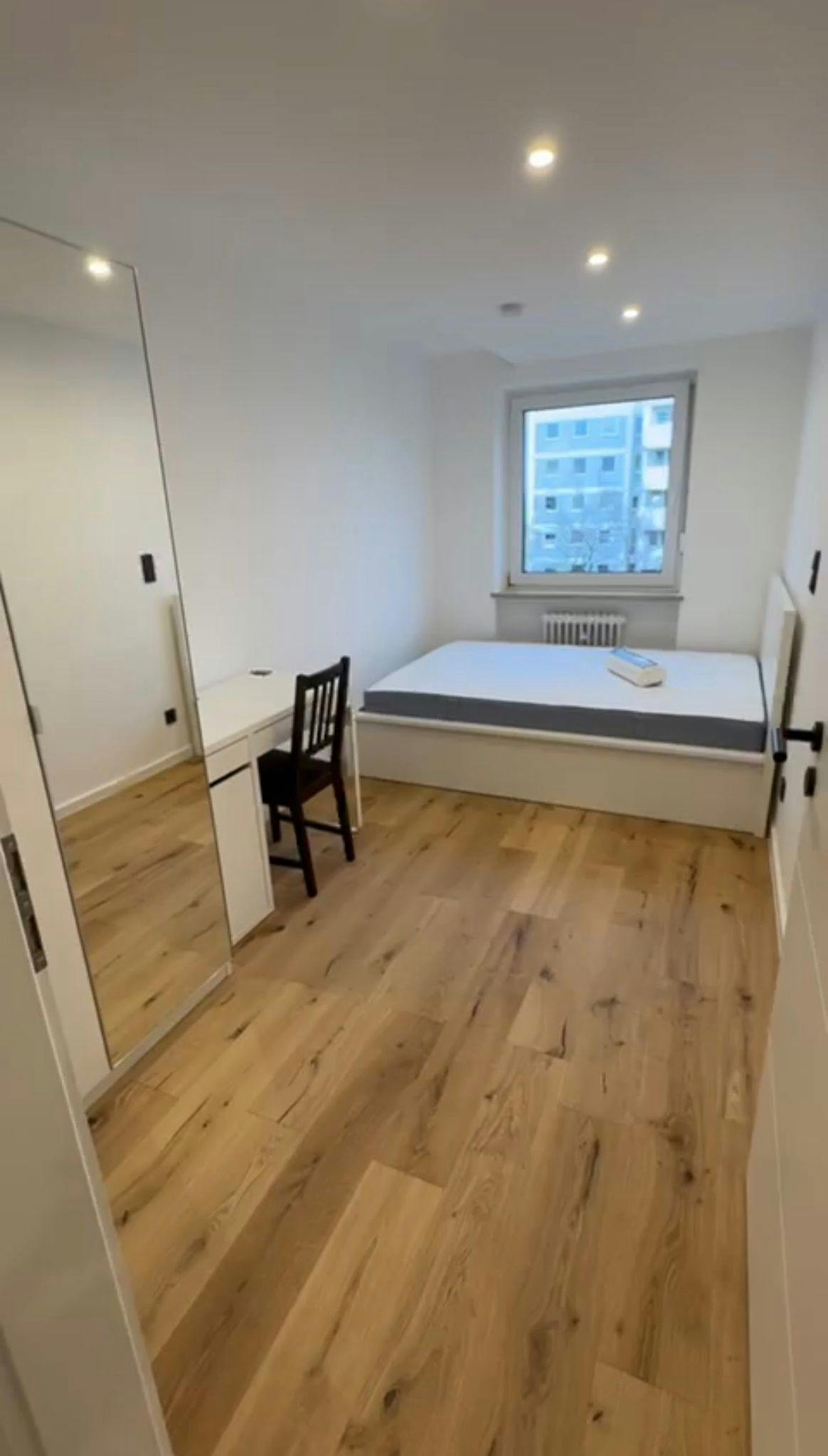 Engadiner Straße, Munich preview