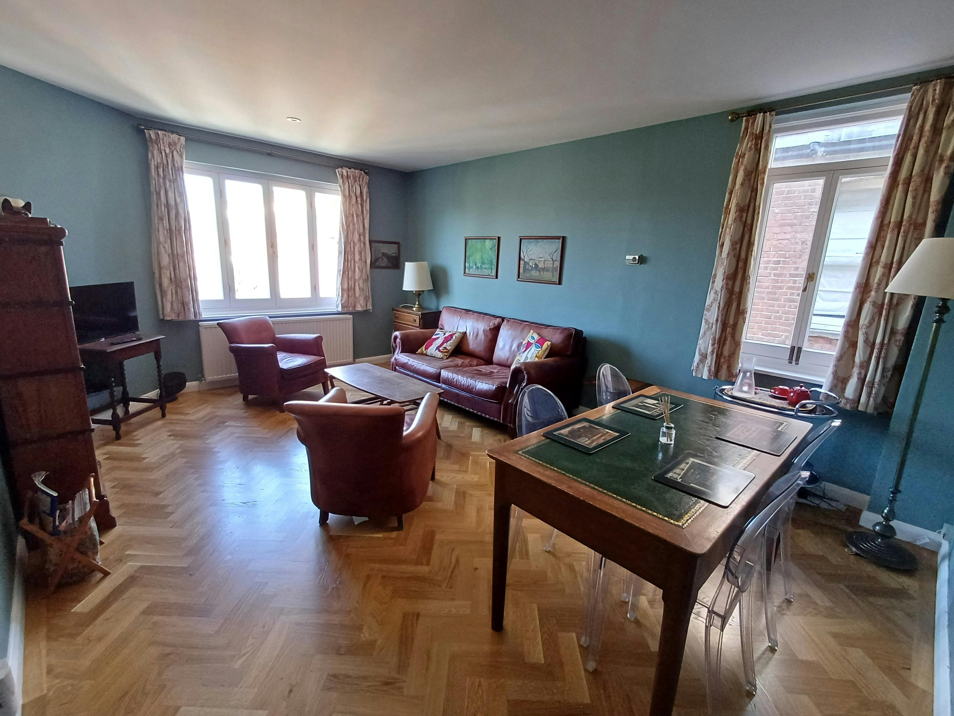 Apartment for rent for £3,803 per month in London, Lawrence Street