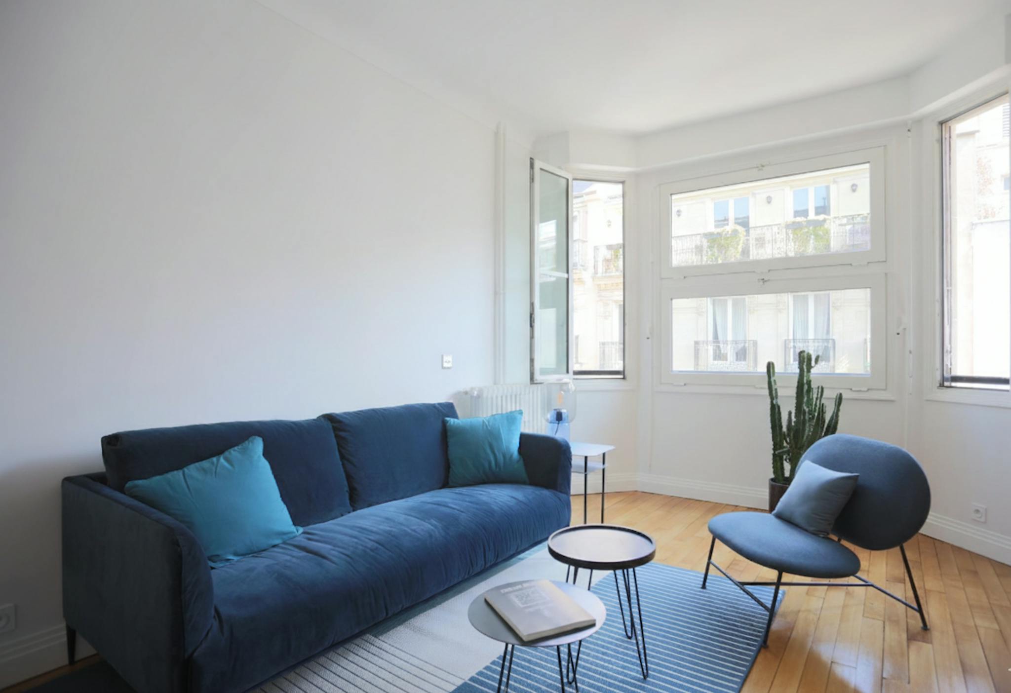 Rue Jean Giraudoux, Paris preview