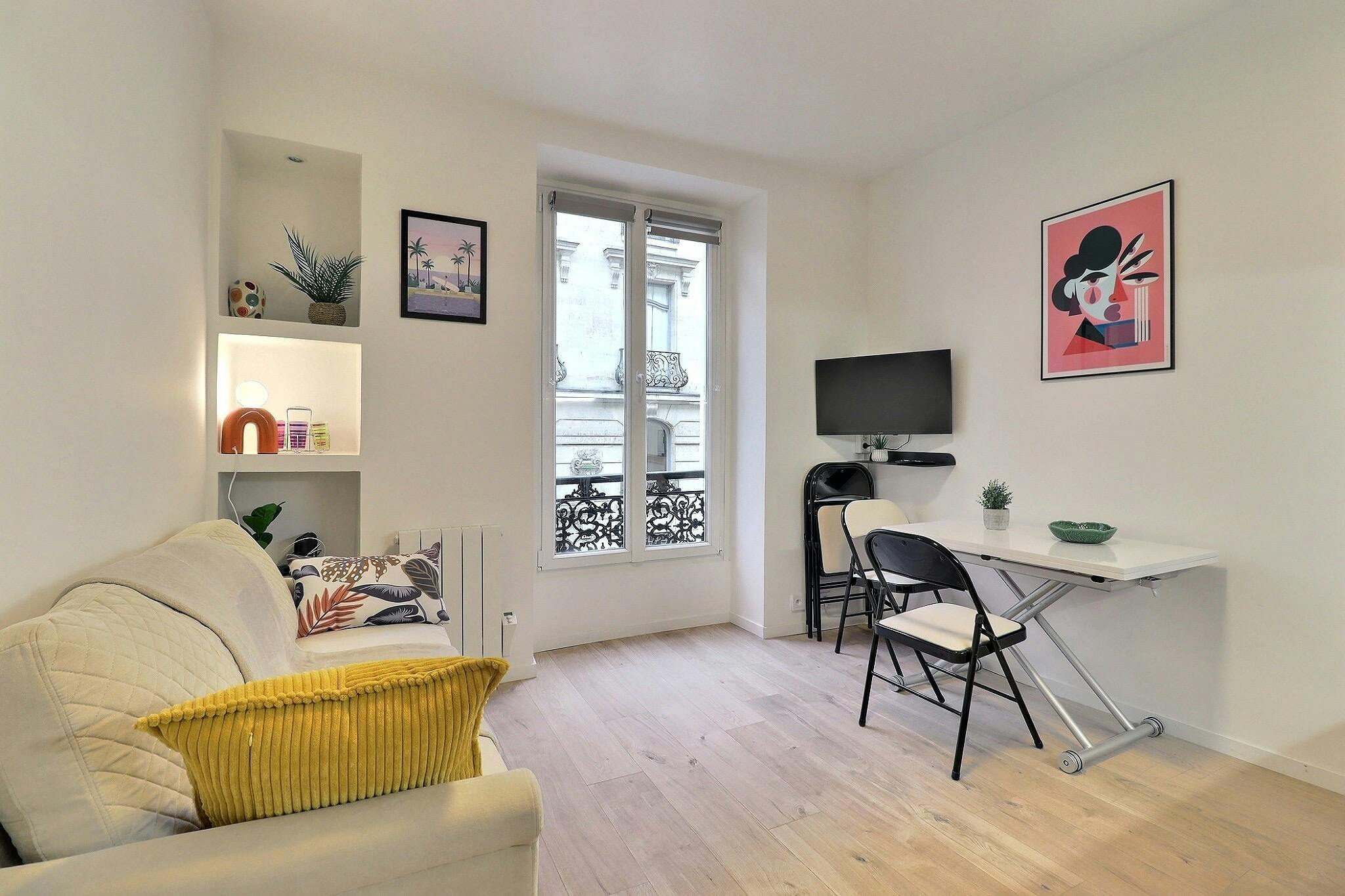 Rue de Stockholm, Paris preview