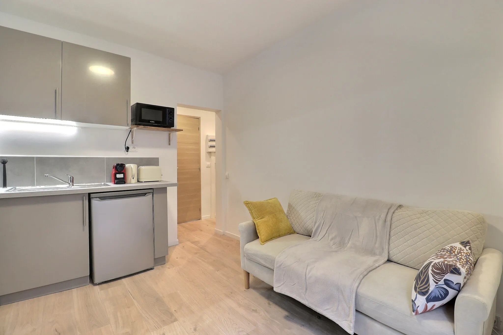 1-Bedroom Apartment in Rue de Stockholm, Paris (1692652) ROOM 2