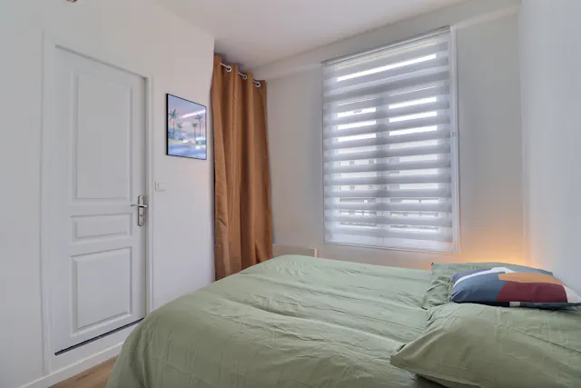 1-Bedroom Apartment in Rue du Faubourg Saint-Antoine, Paris (1692657) room image 2