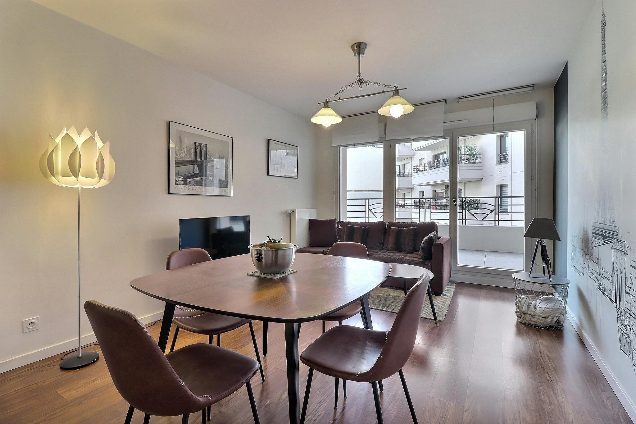 Apartment for rent for €1,969 per month in Saint-Ouen-sur-Seine, Rue des Rosiers