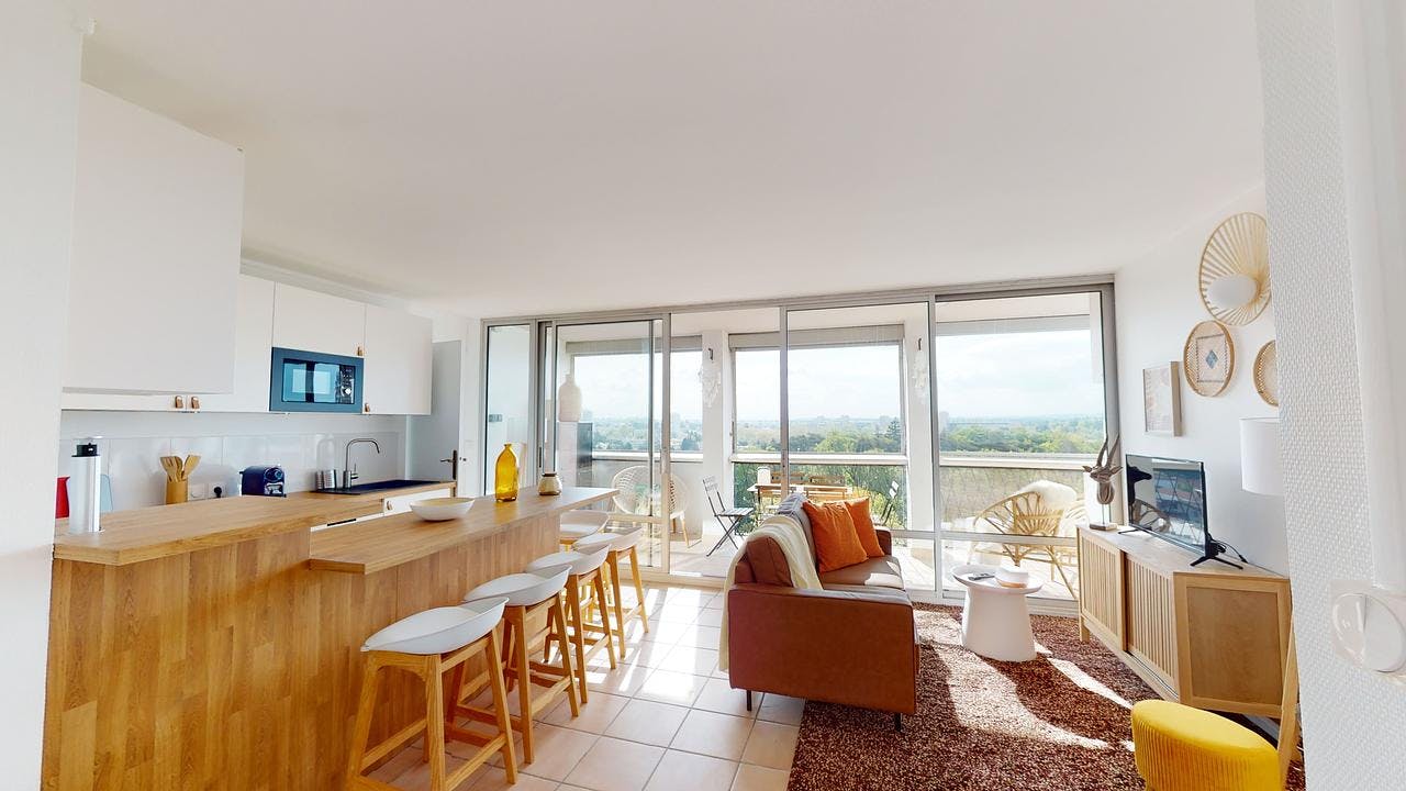 Single room Bron, 1 bed, 10m² — photo 1
