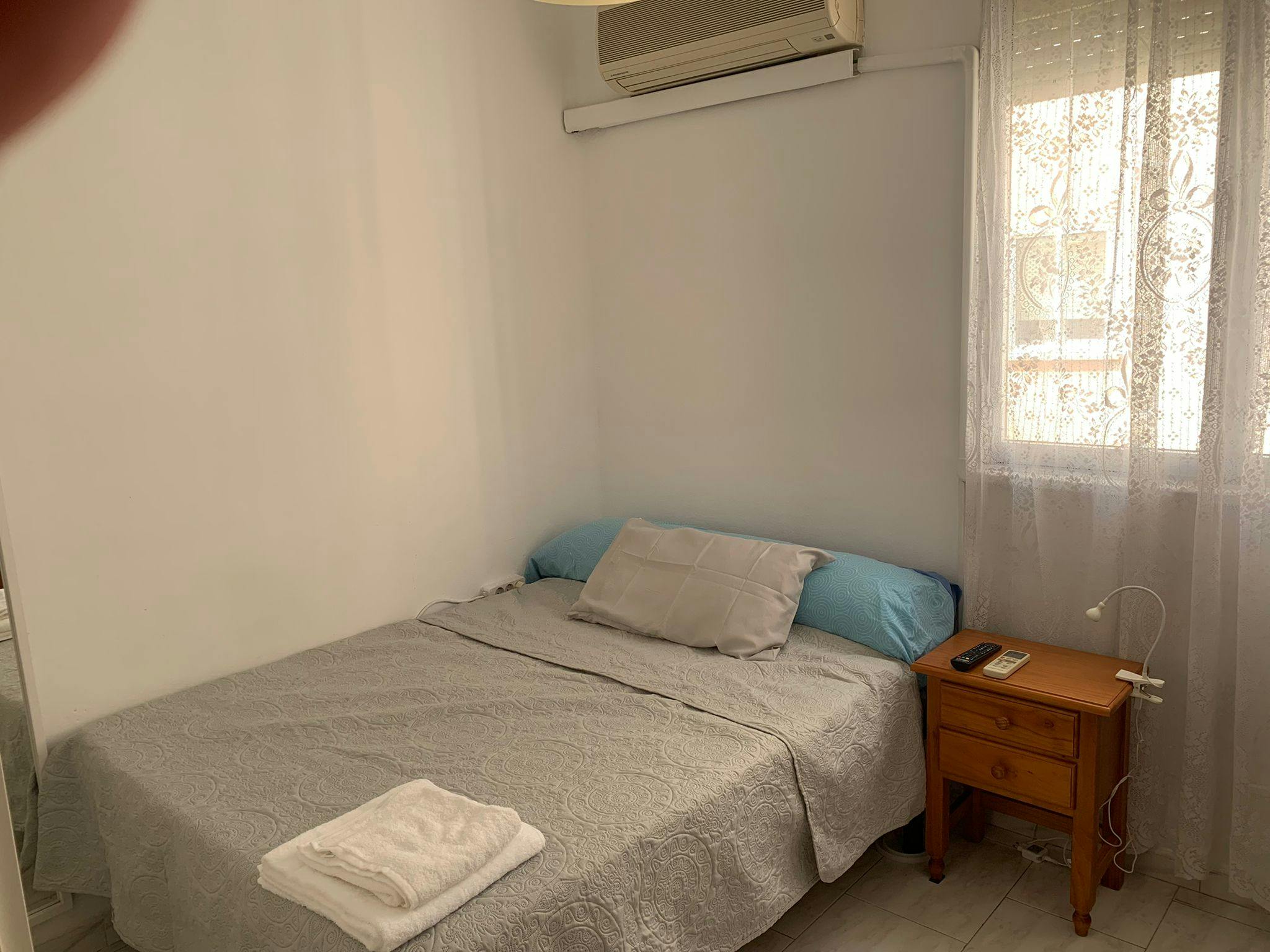 Private room for rent for €600 per month in Málaga, Calle Diego de Almaguer