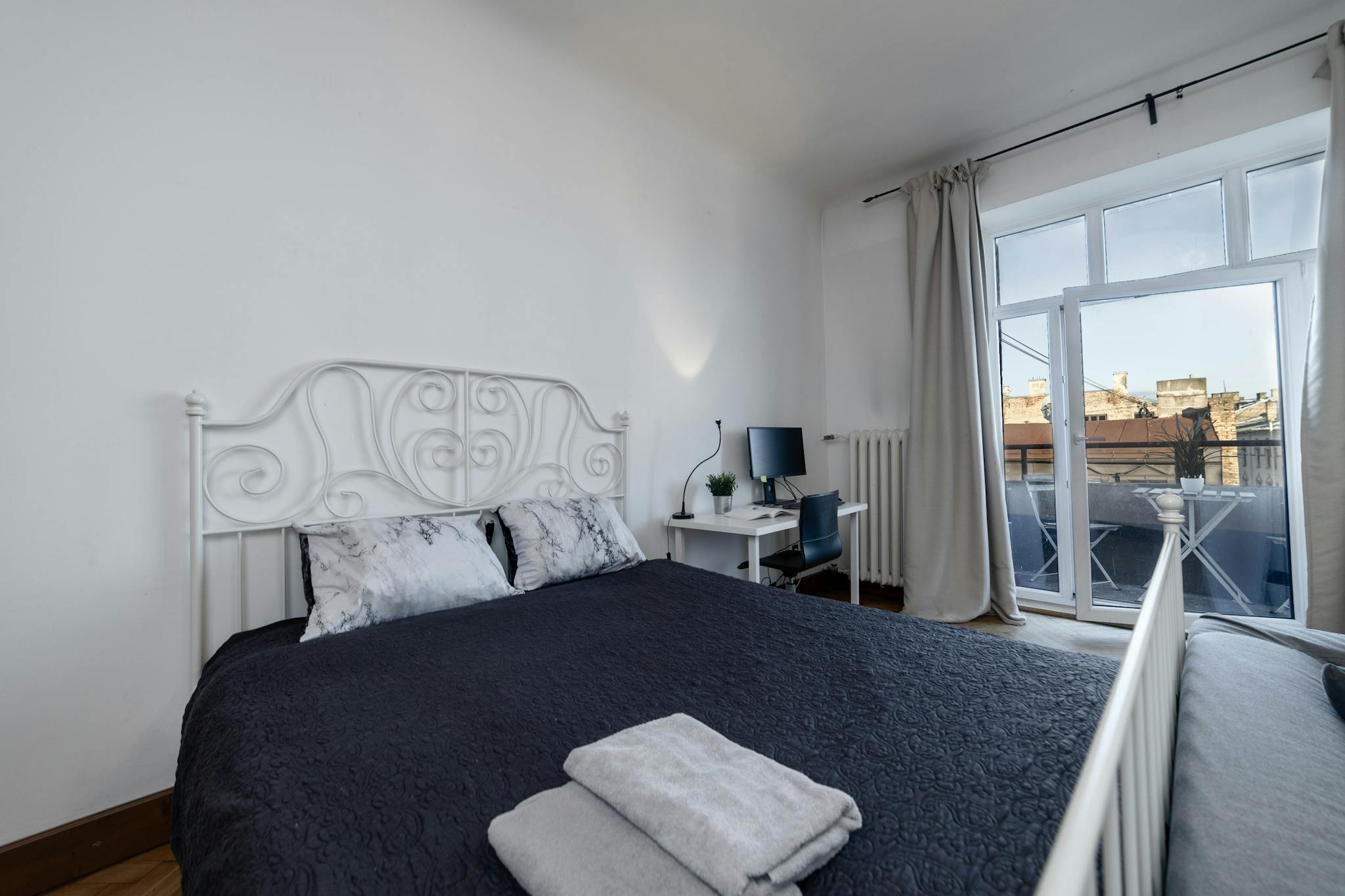 Tērbatas iela, Riga preview