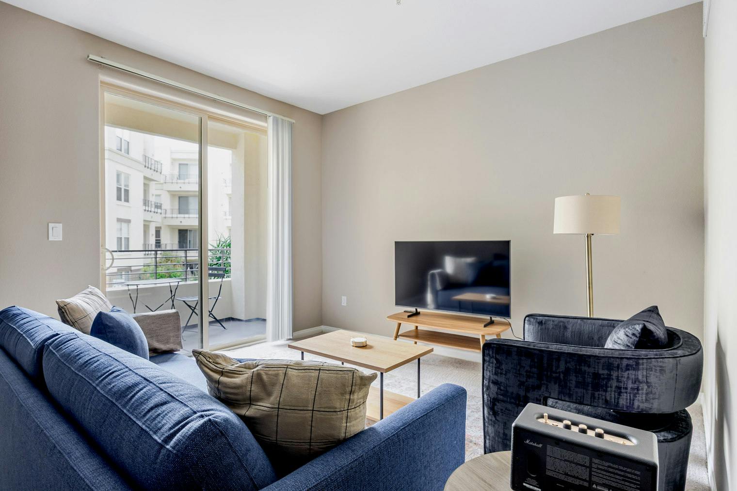 Appartement te huur voor $6,312 per maand in Pasadena, South Oak Knoll Avenue