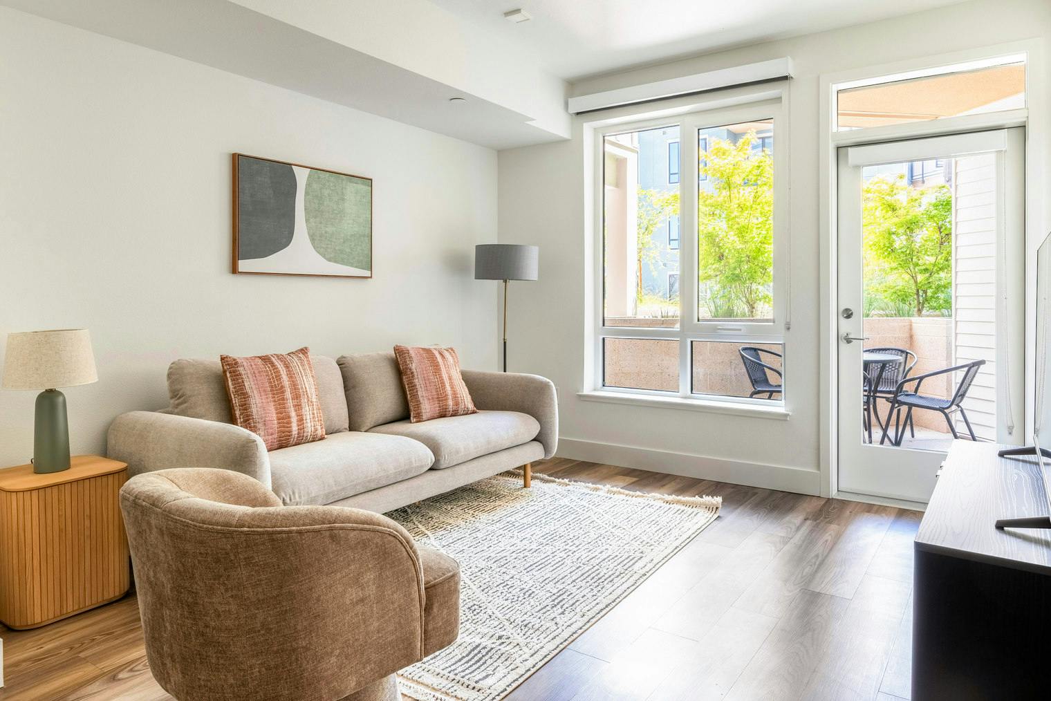 公寓 正在以 $4,084 的月租出租，其位于 Pleasant Hill, Cleaveland Road