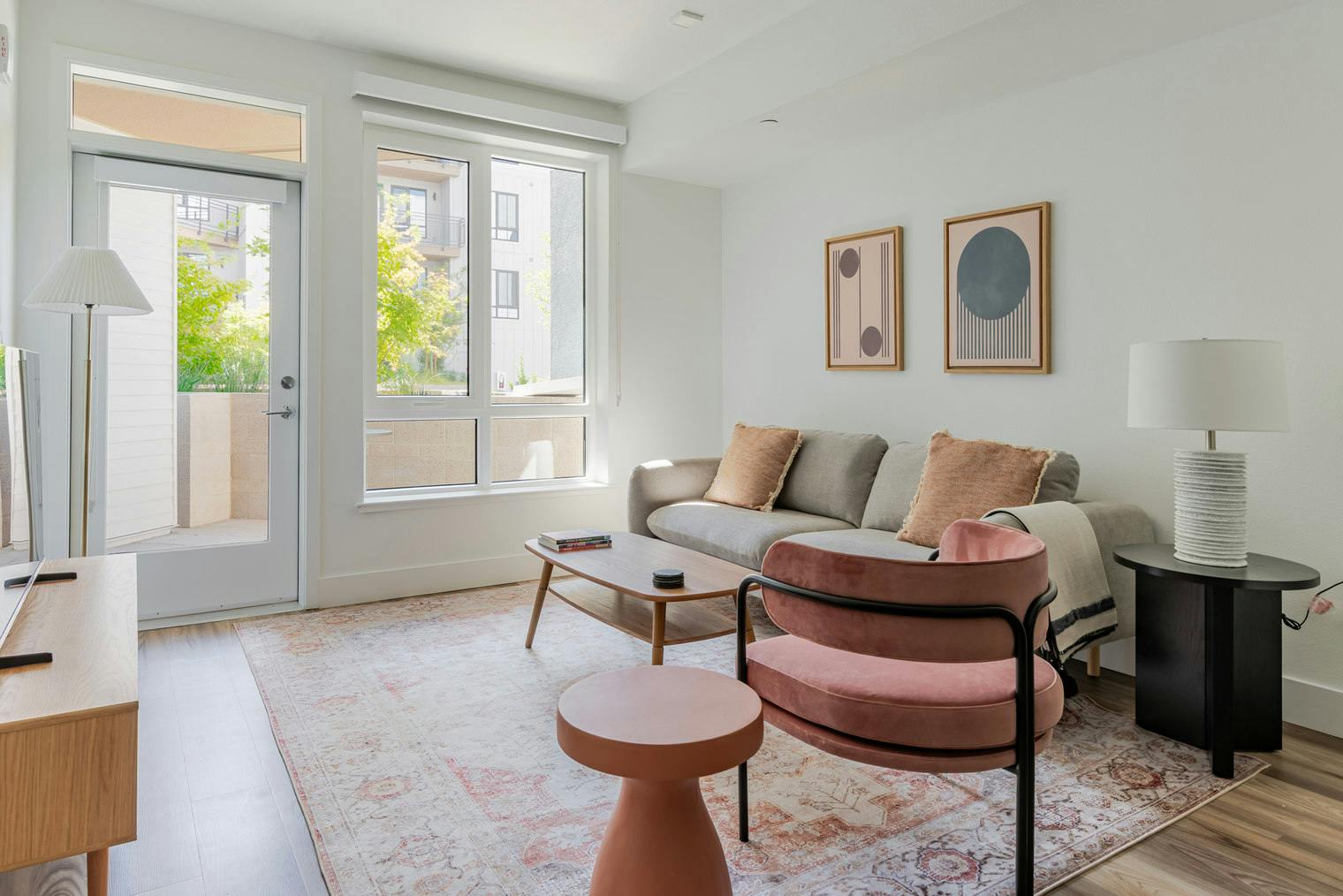 公寓 正在以 $4,084 的月租出租，其位于 Pleasant Hill, Cleaveland Road