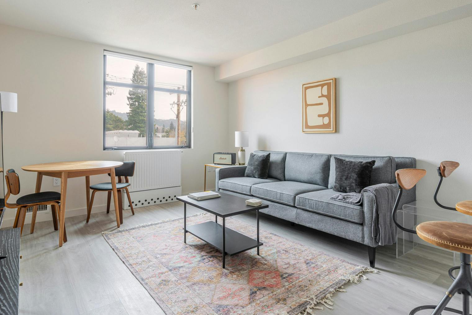 Lägenhet att hyra för $3,886 i månaden i Berkeley, University Avenue