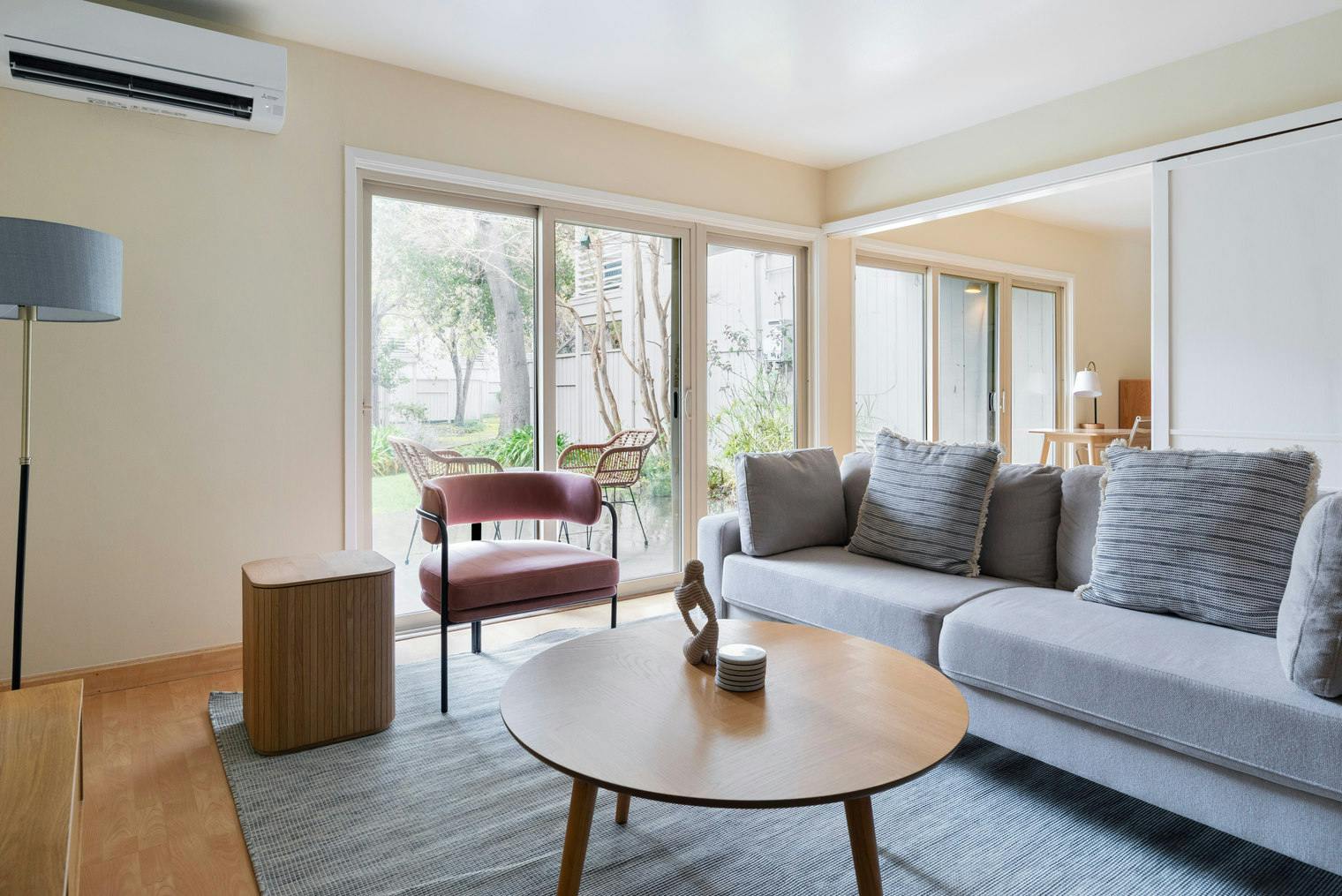 Appartamento in affitto a $7,239 al mese a San Francisco, Channing Ave