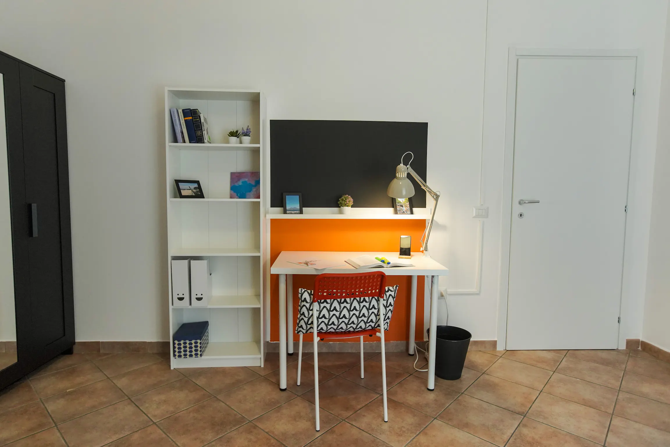 Private room in Via Pignasecca, Naples 4