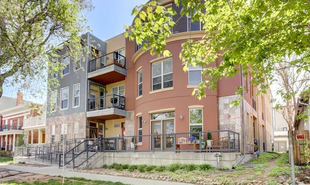 Apartament de închiriat pentru $2,601 pe lună în Denver, Tremont Place