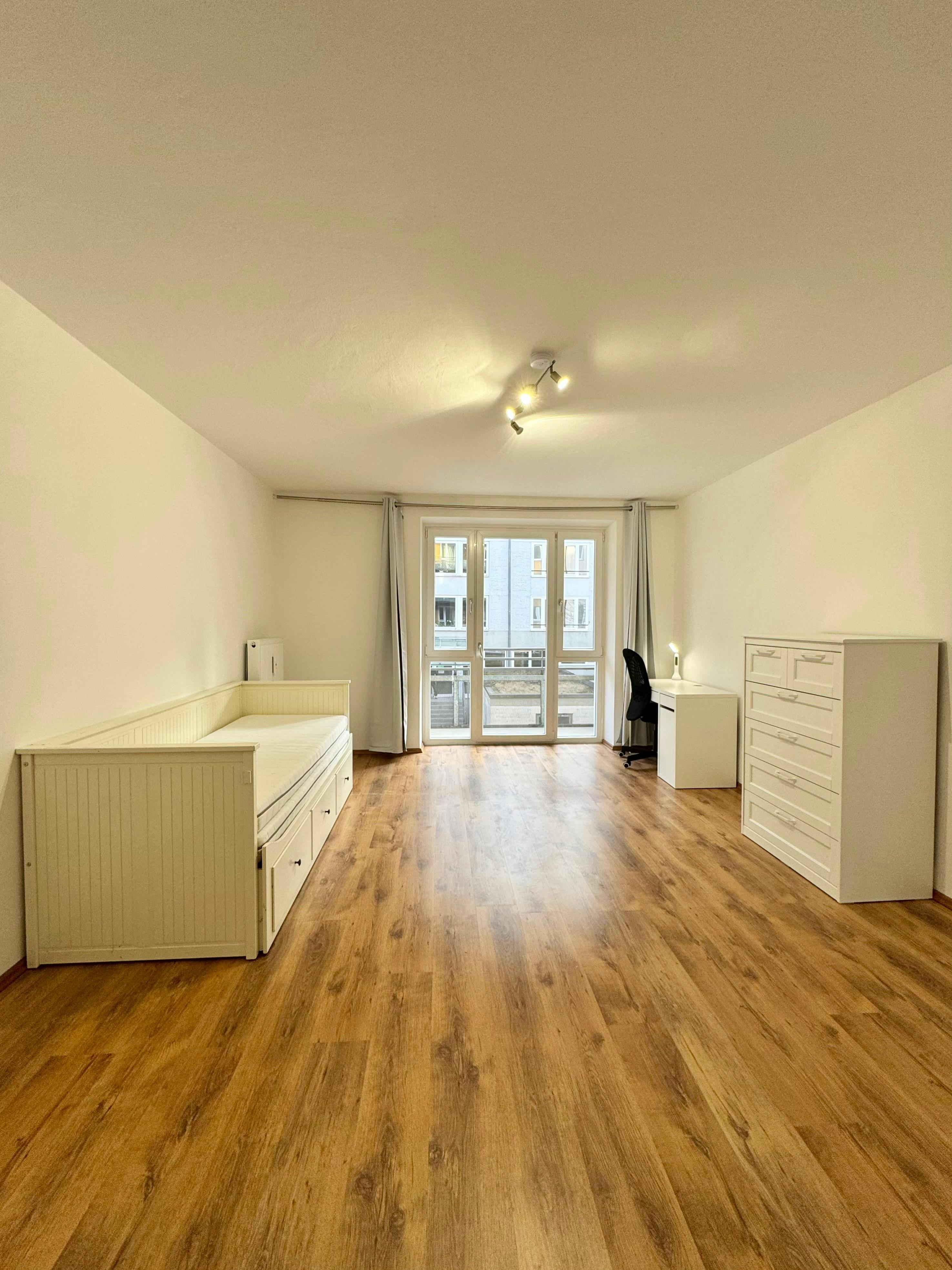Private room for rent for €975 per month in Munich, Heßstraße