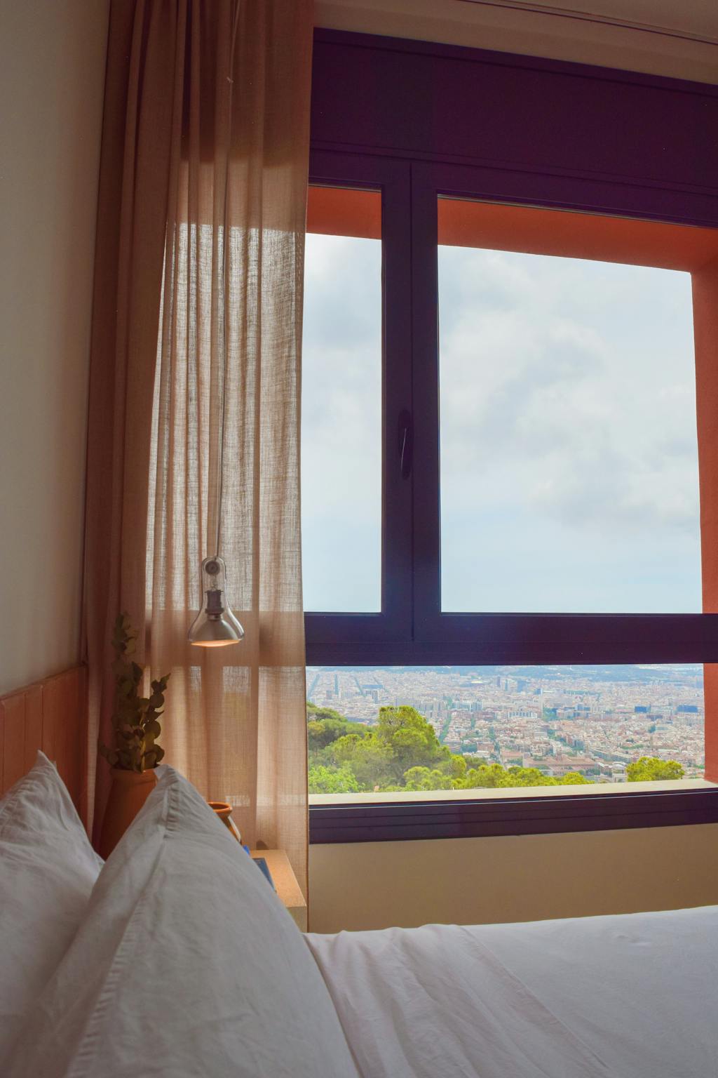 Camí de Vallvidrera al Tibidabo, Barcelona preview