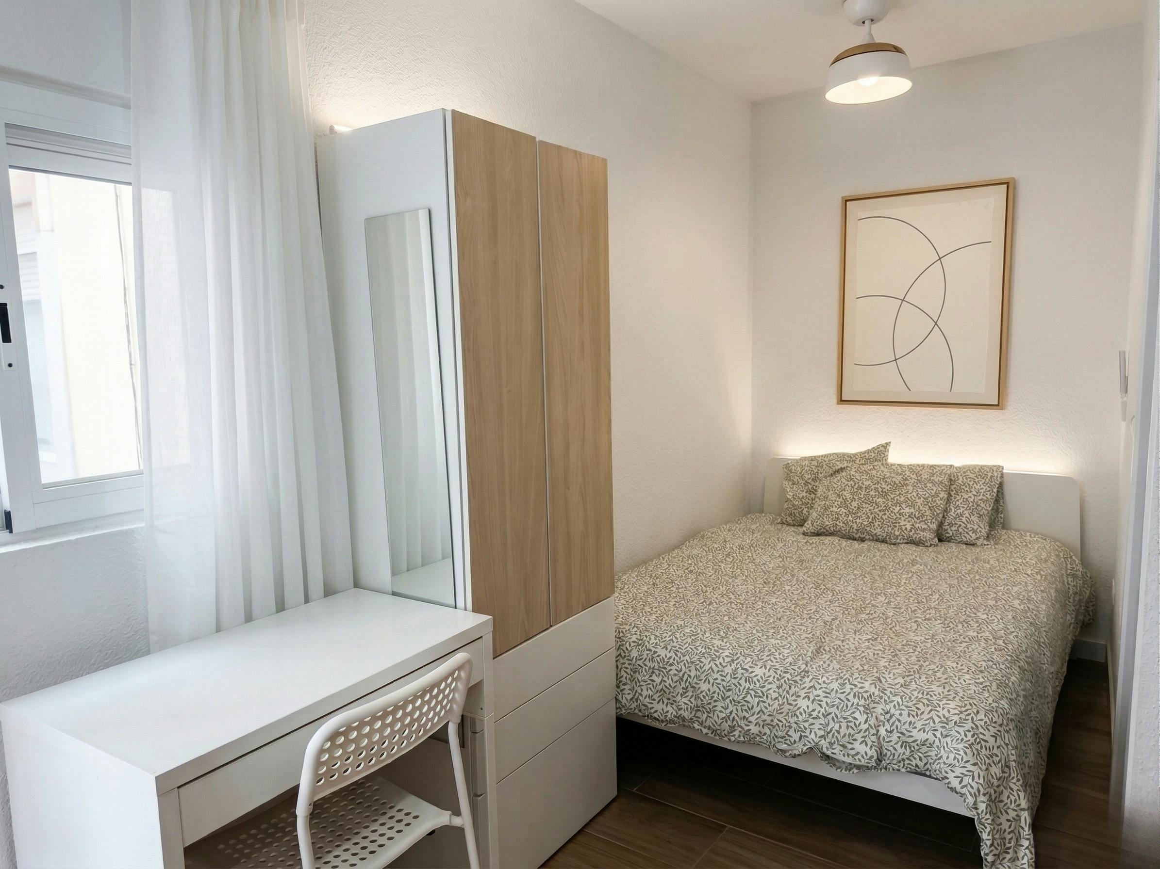 Studio for rent for €980 per month in Madrid, Calle Turba