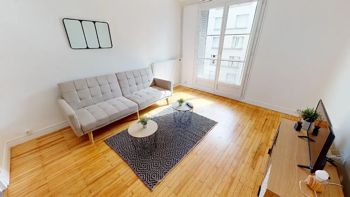 2-Bedroom Apartment in Rue Henri Dunant, Grenoble (1693312) ROOM