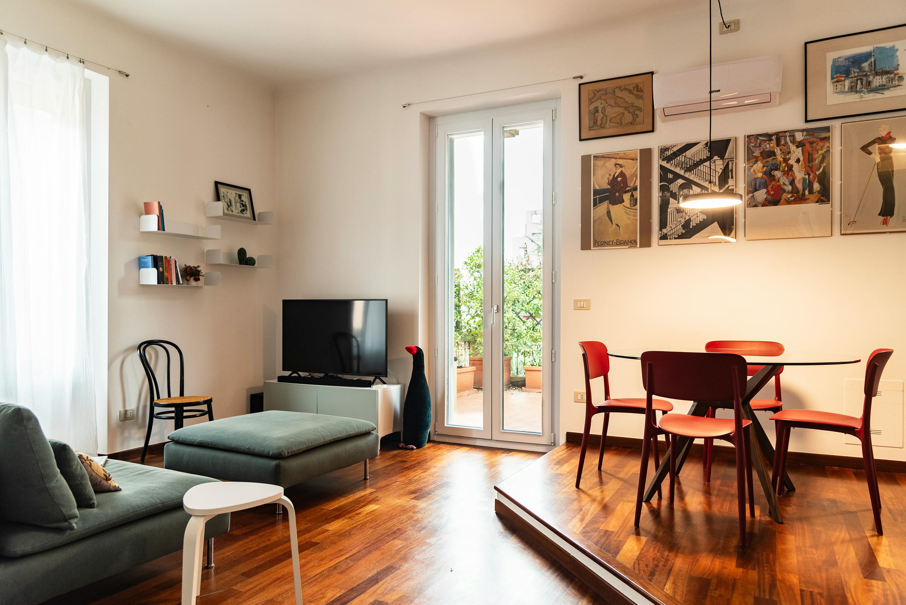 Viale Carlo Espinasse, Milan preview