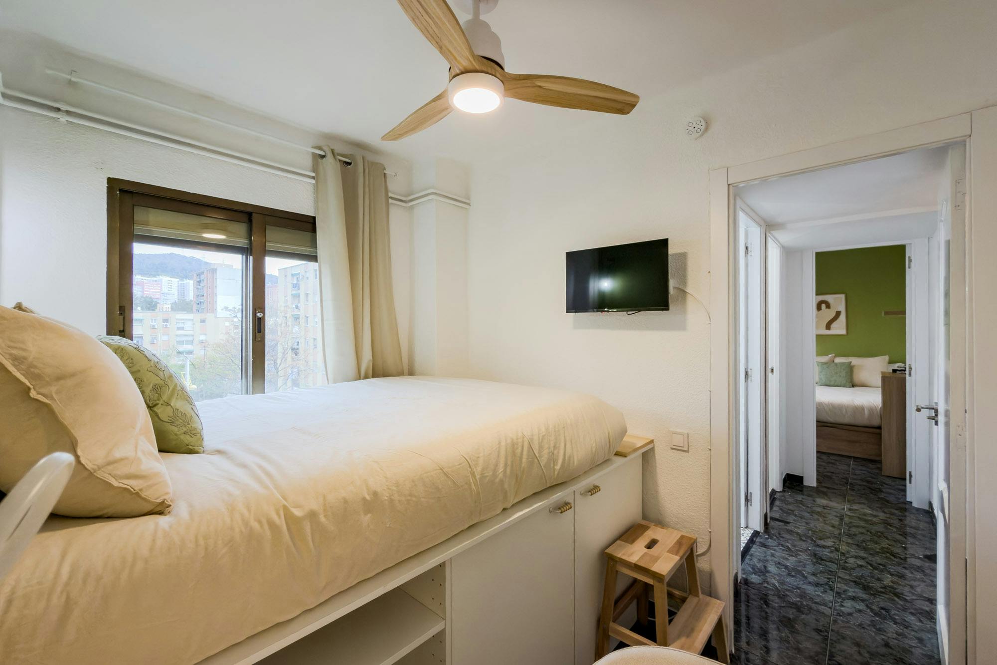 Passeig de Valldaura, Barcelona preview