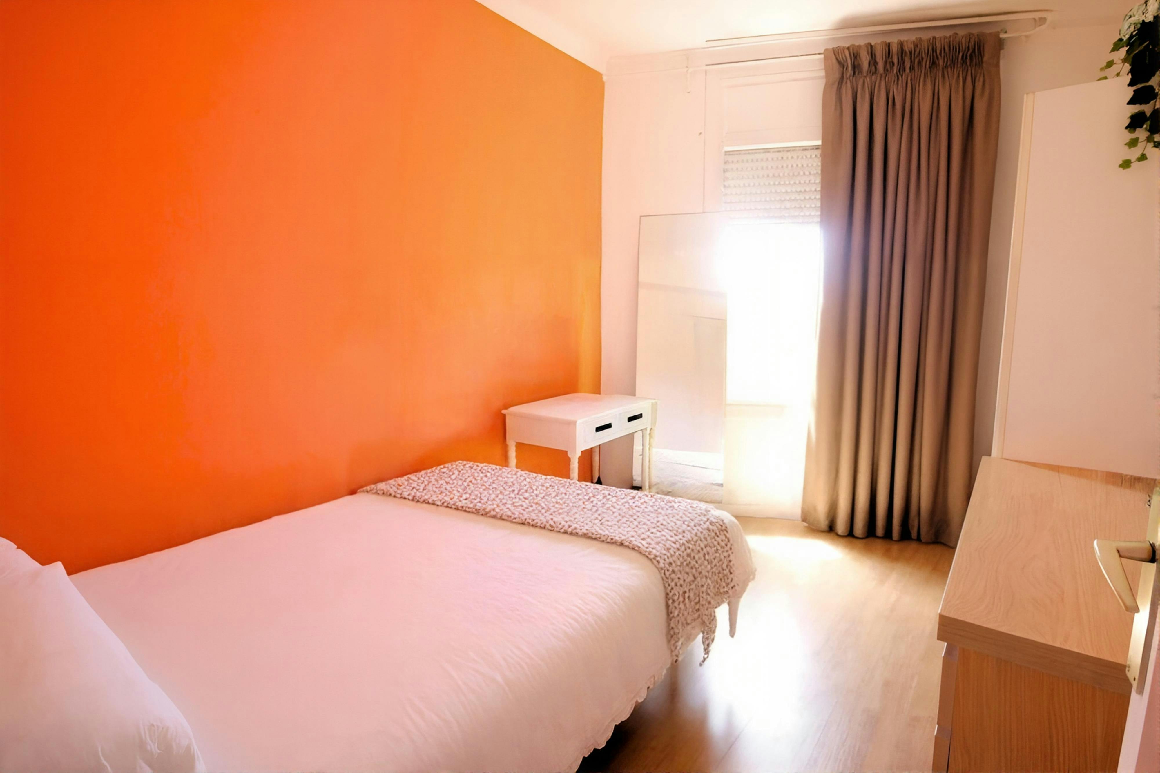 Habitación privada en alquiler por 550 € al mes en Barcelona, Carrer del Cinca