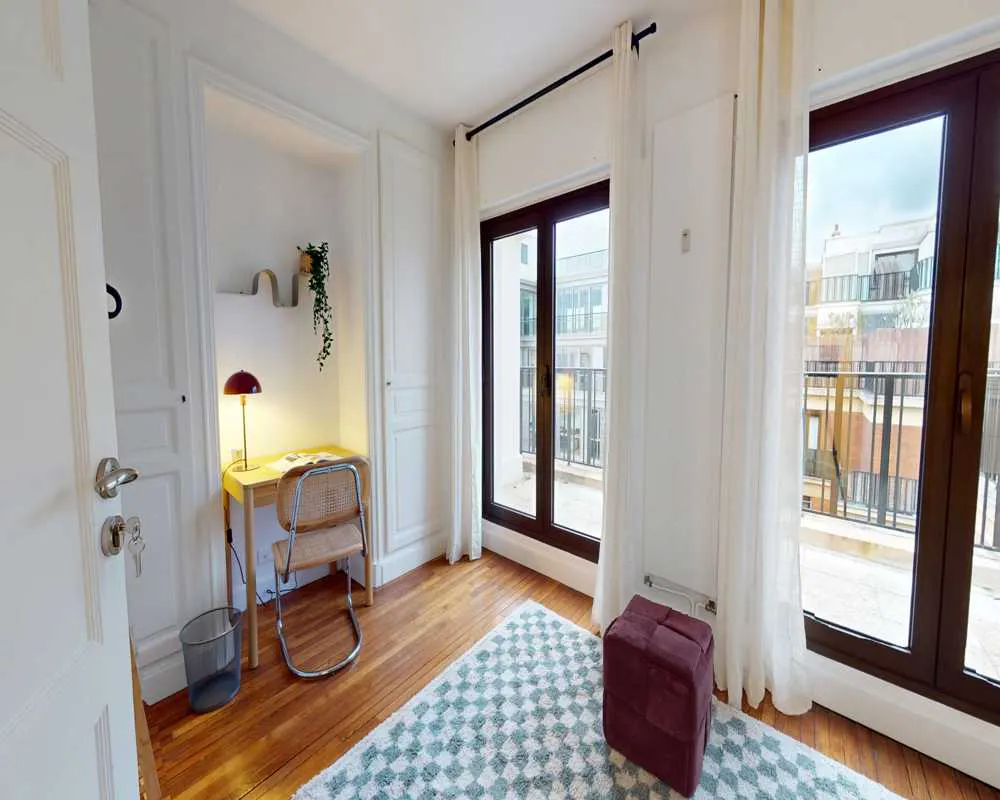 Private room in Avenue Montaigne, Paris (1693391) ROOM 3