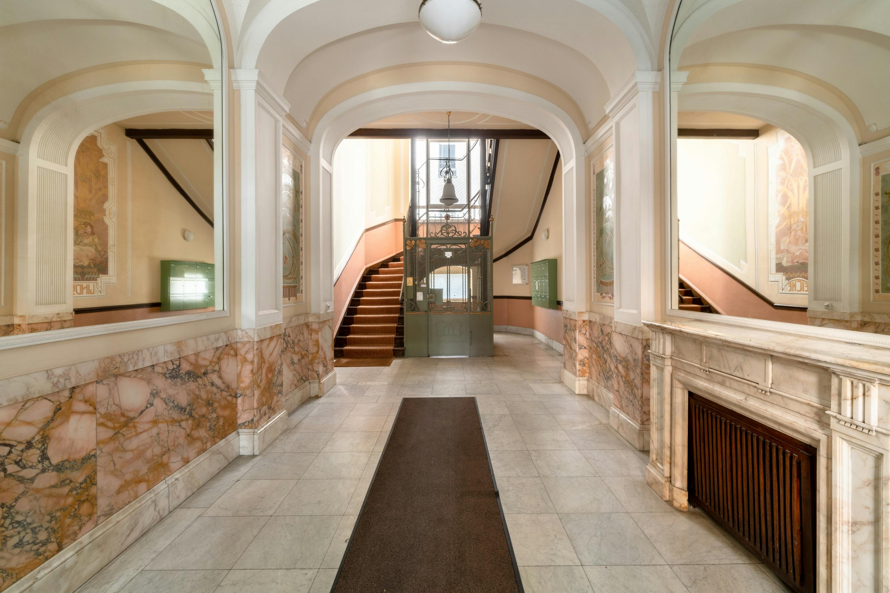 preview gallery tile