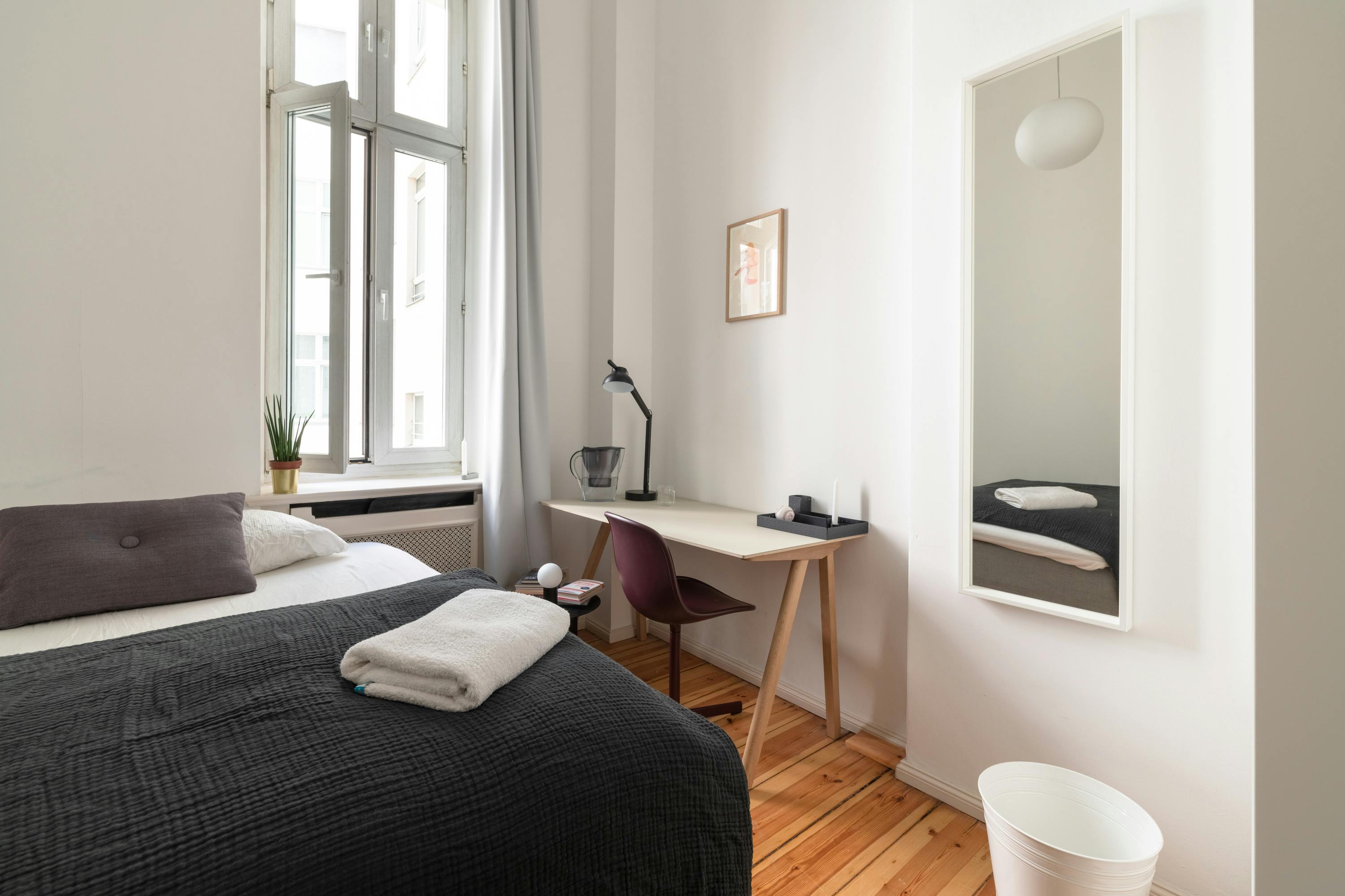 Private room for rent for €950 per month in Berlin, Uhlandstraße