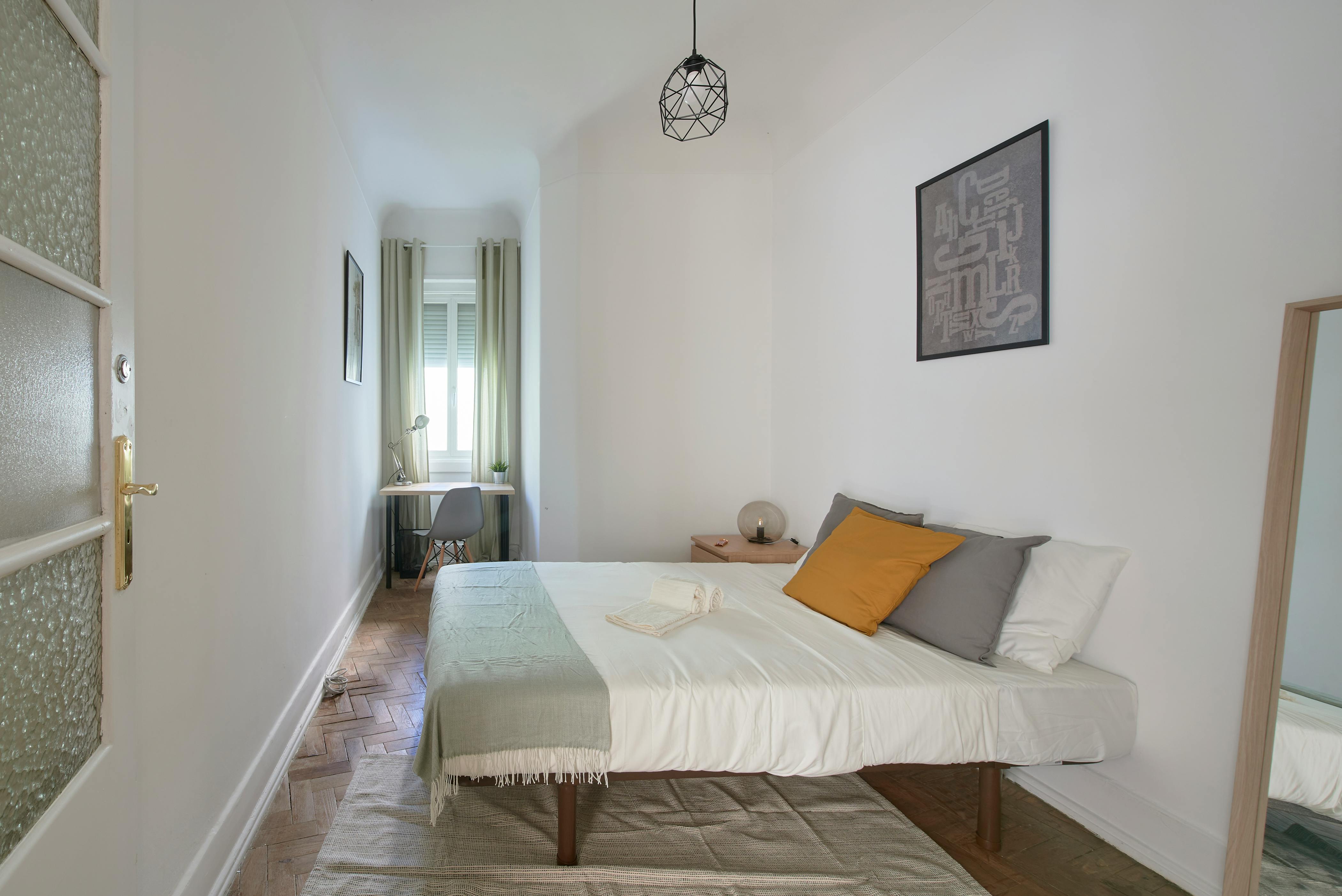 Rua do Forno do Tijolo, Lisbon preview