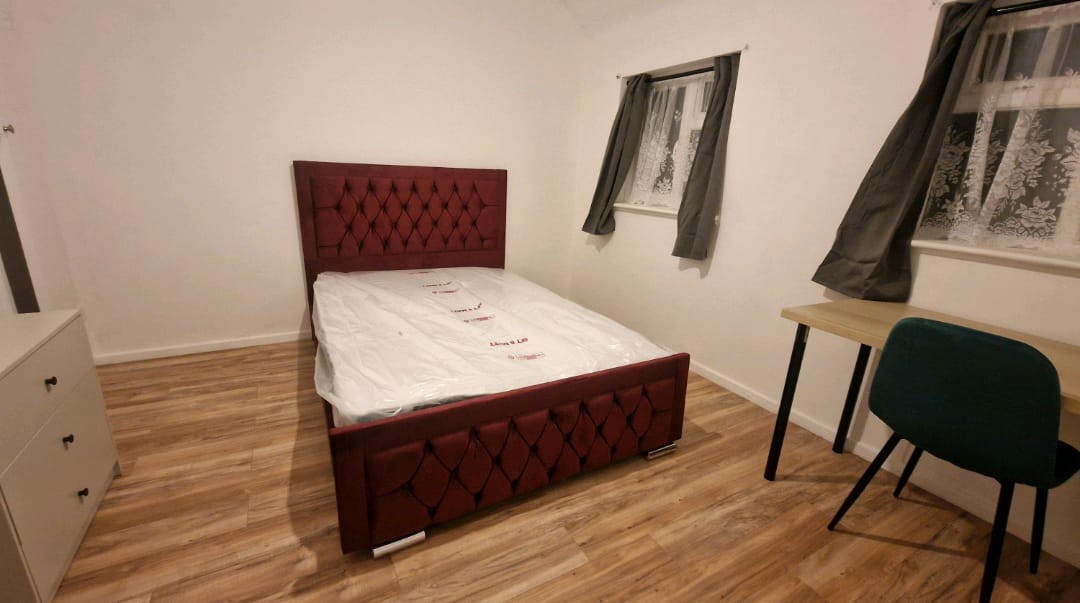 Privé kamer te huur voor £ 775 per maand in Uxbridge, Violet Avenue