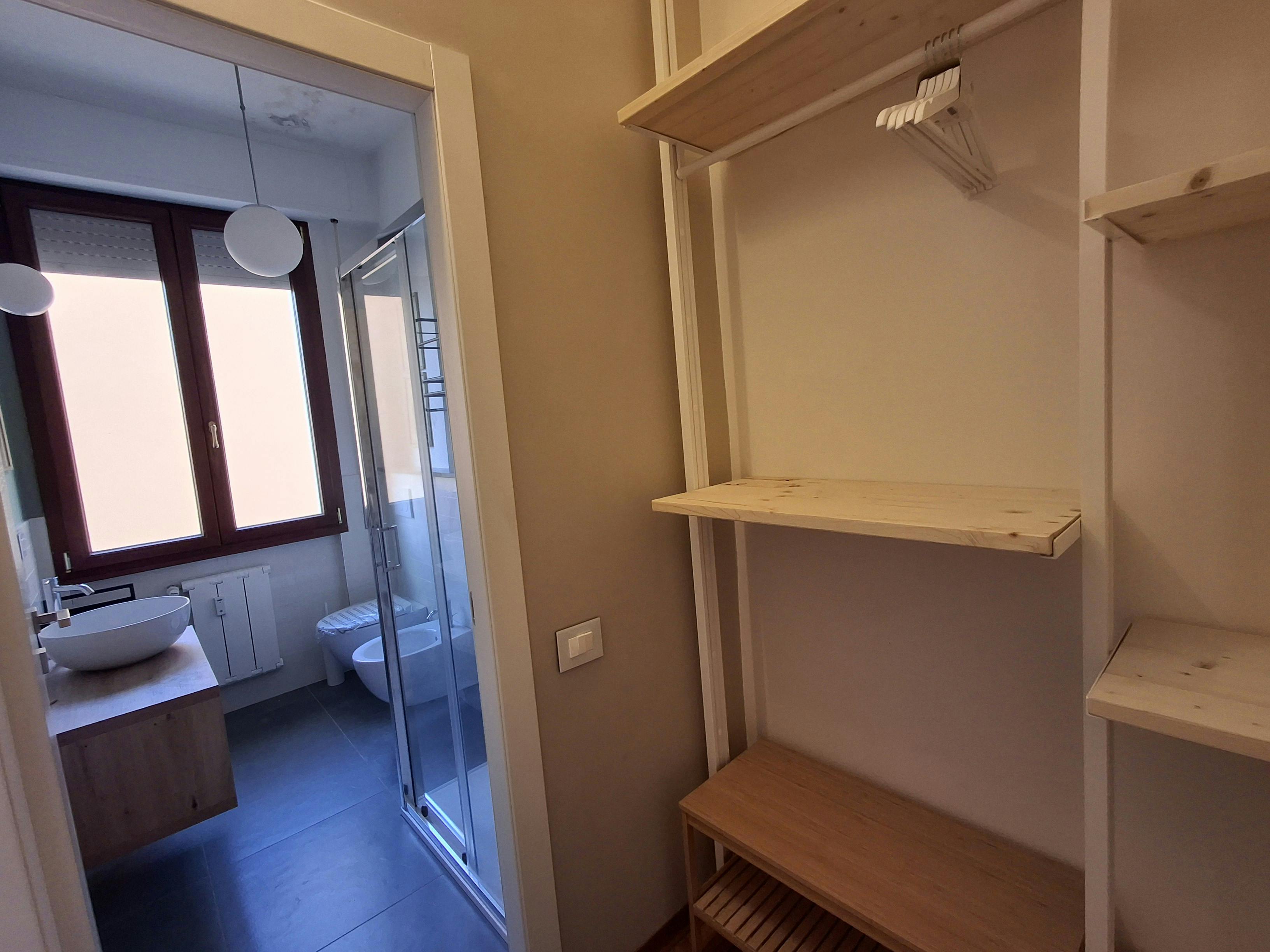 Double room Florence, 1 bed, 18m² — photo 7