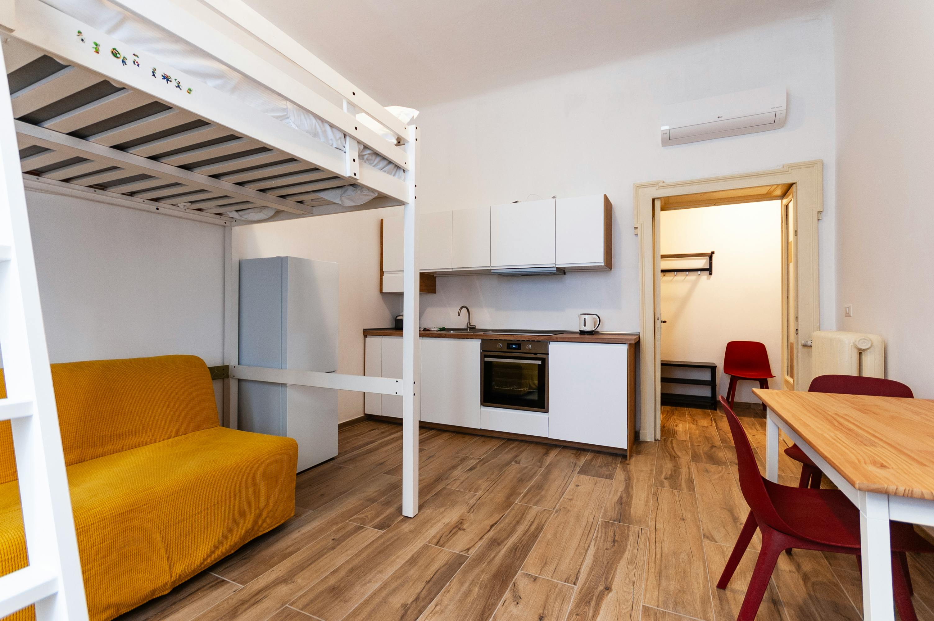Appartement à louer pour 1 280 €/mois à Milan, Via Antonio Tantardini