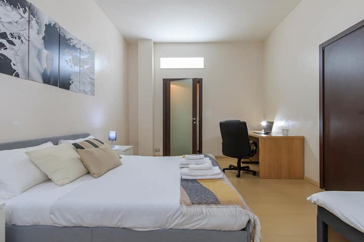 1-Bedroom Apartment in Corso di Porta Vittoria, Milan (1693658) room image 1