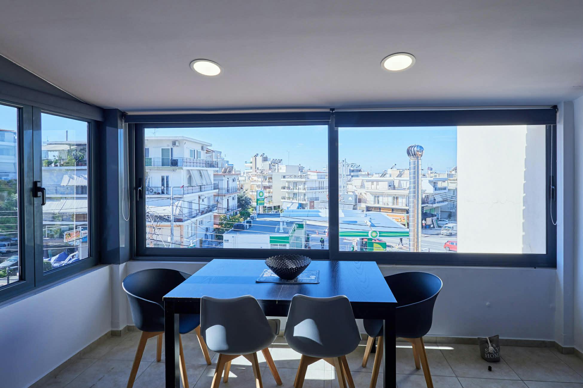 单间公寓 正在以 €750 的月租出租，其位于 Glifada, Georgiou Gennimata