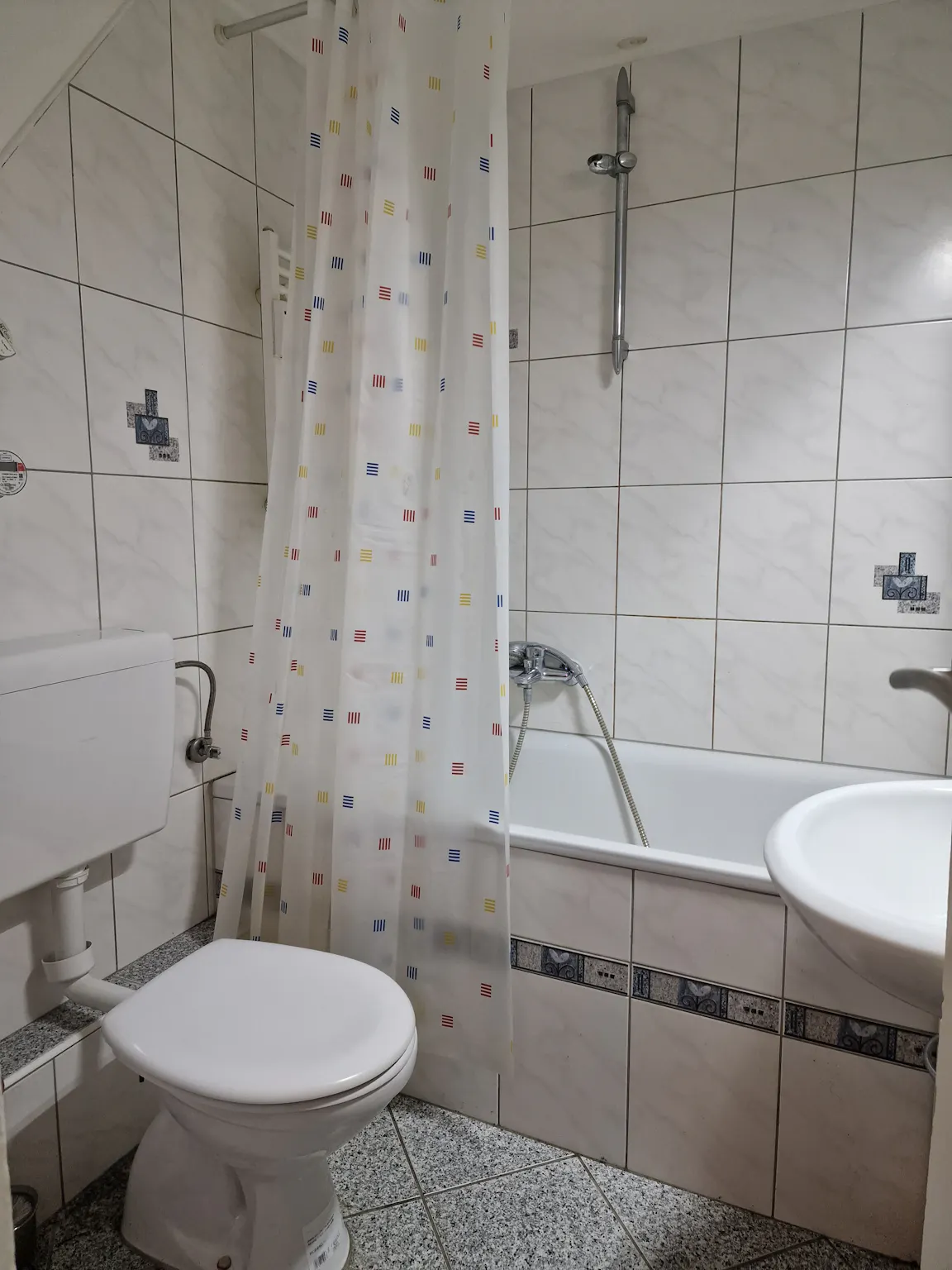 2-Bedroom Apartment in Odenwaldstraße, Dietzenbach (1693707) COMMON_AREA 4