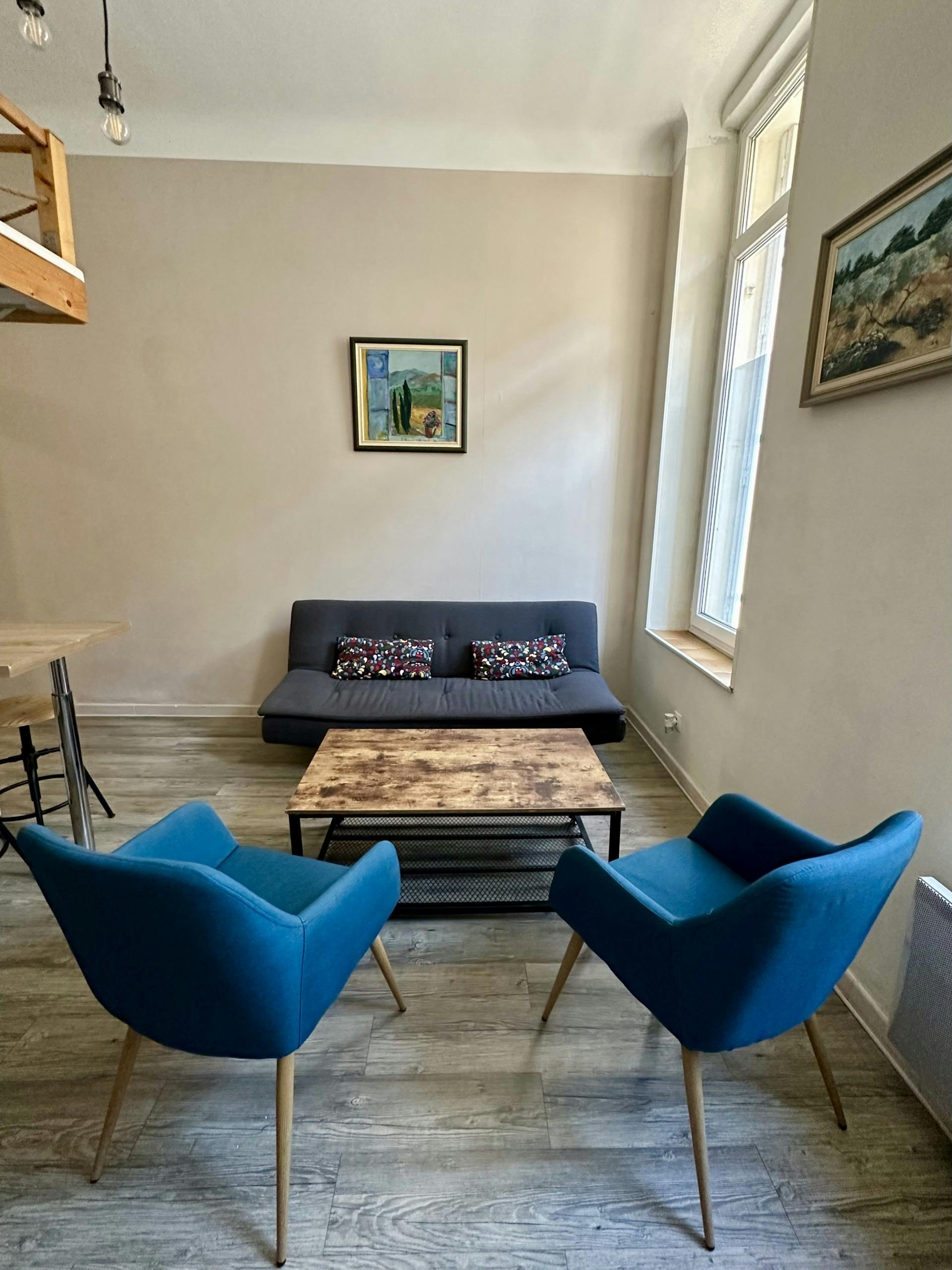 Studio zu mieten für 800 € pro Monat in Marseille, Rue de Friedland