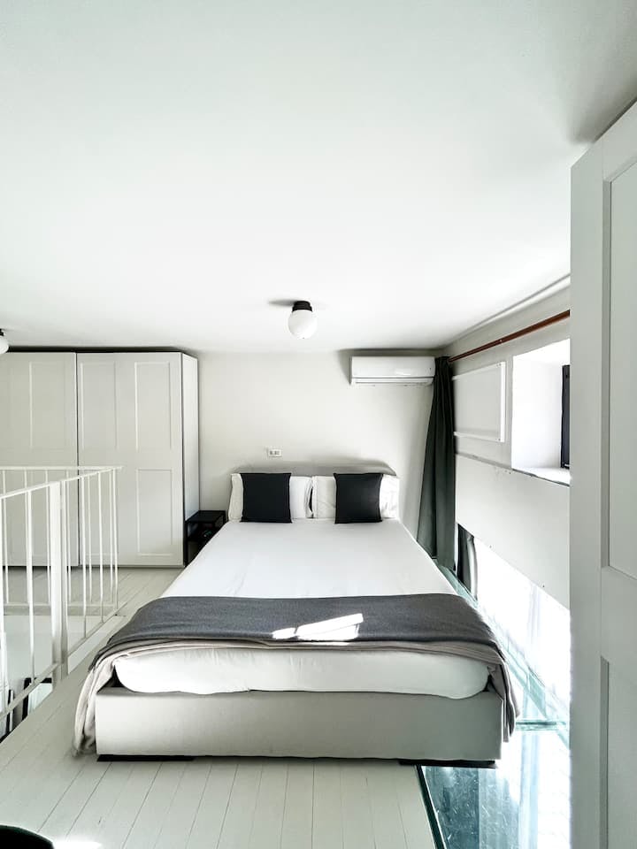 Via Coluccio Salutati, Milan preview