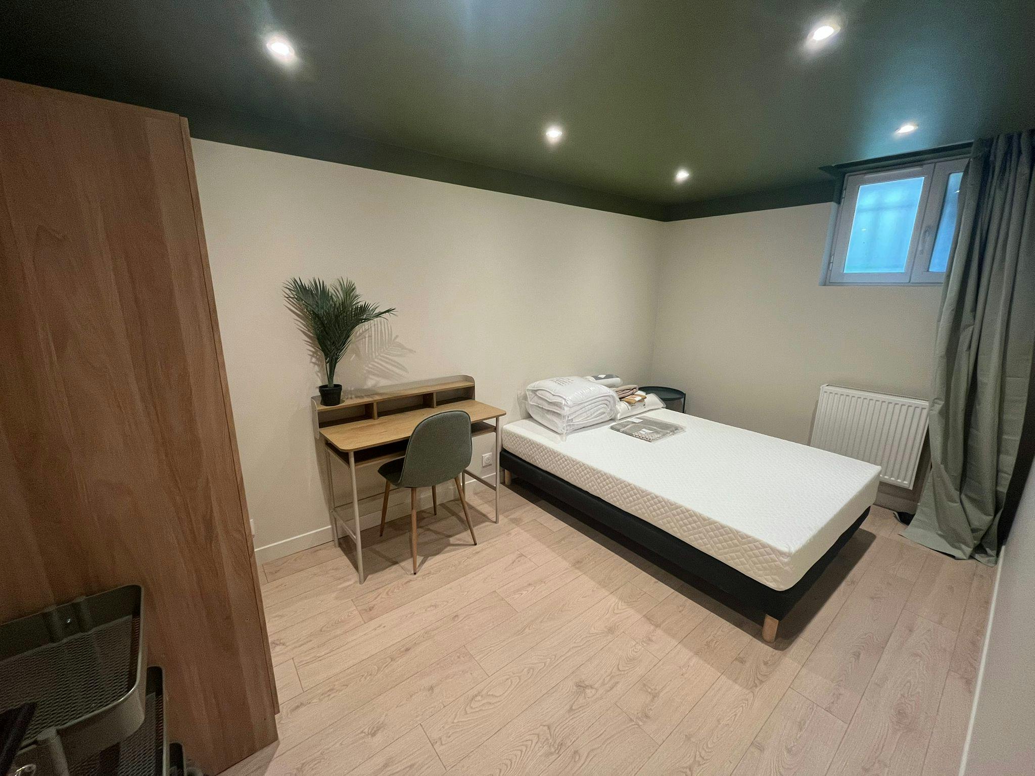 Private room for rent for €425 per month in Noisy-le-Sec, Boulevard Michelet