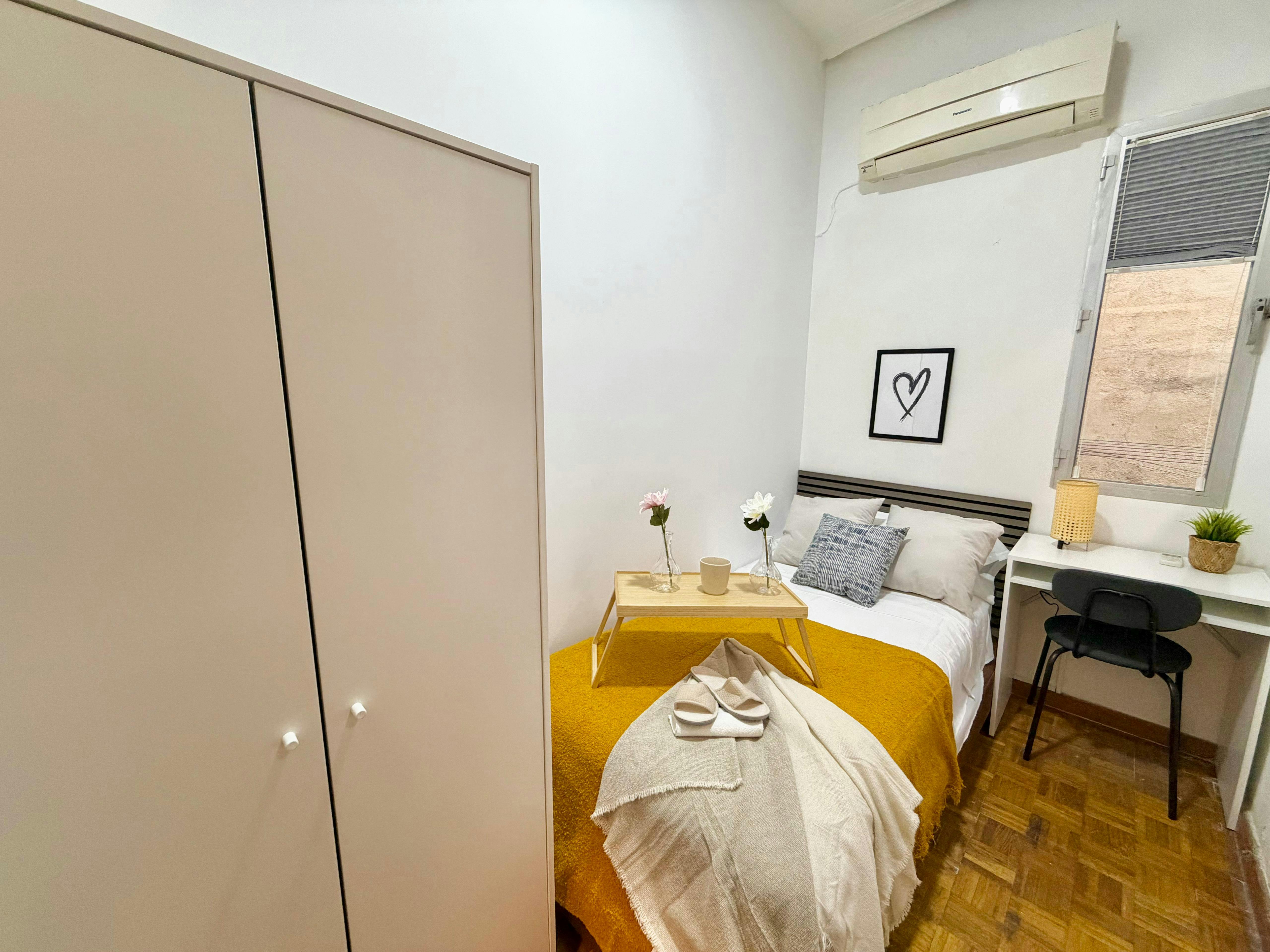 Quarto compartilhado para alugar por € 445 por mês em Madrid, Calle de Ramón Luján