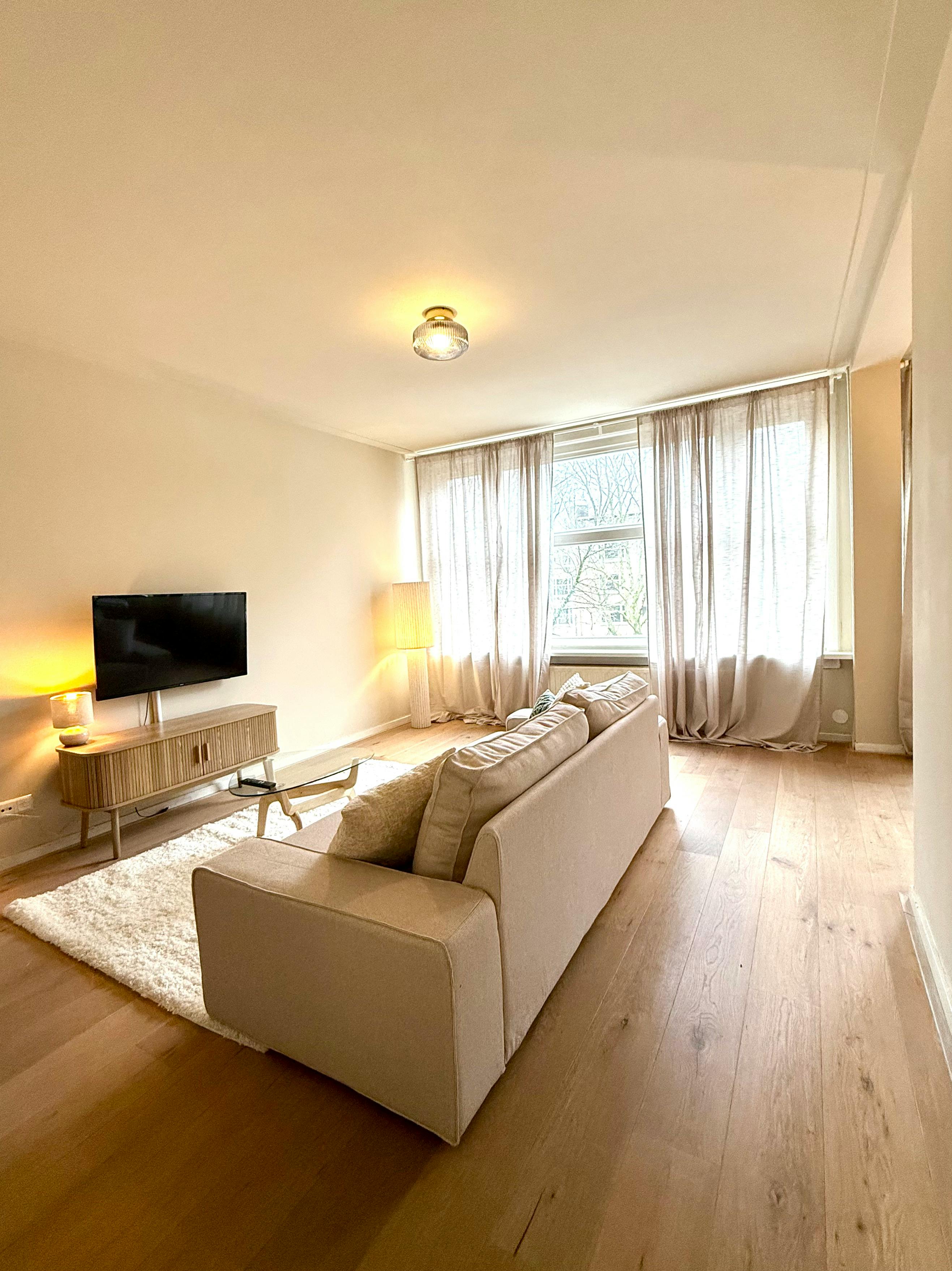 Lägenhet att hyra för 2 675 € i månaden i Amsterdam, Willem de Zwijgerlaan