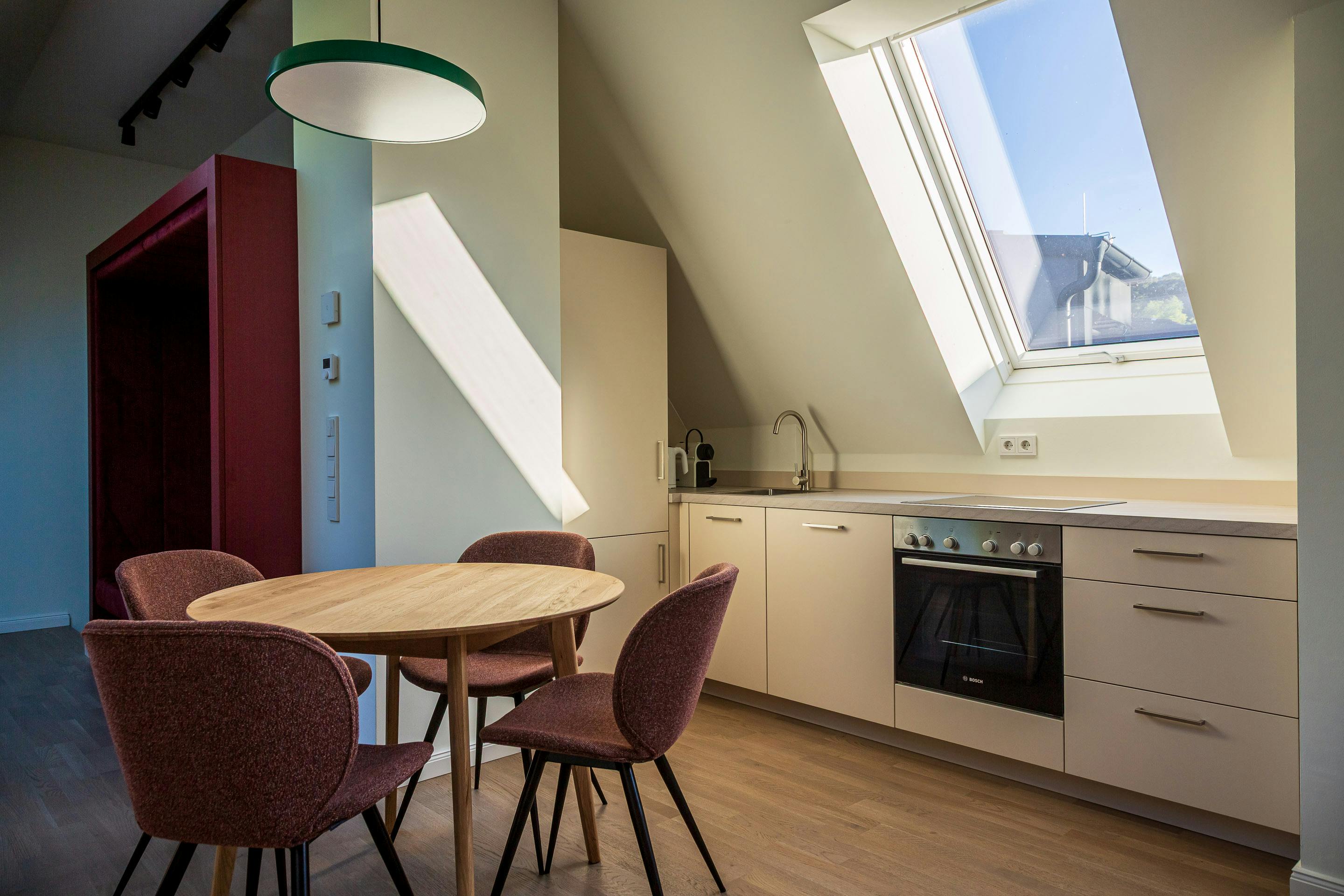 Apartment for rent for €2,649 per month in Vienna, Pötzleinsdorfer Straße