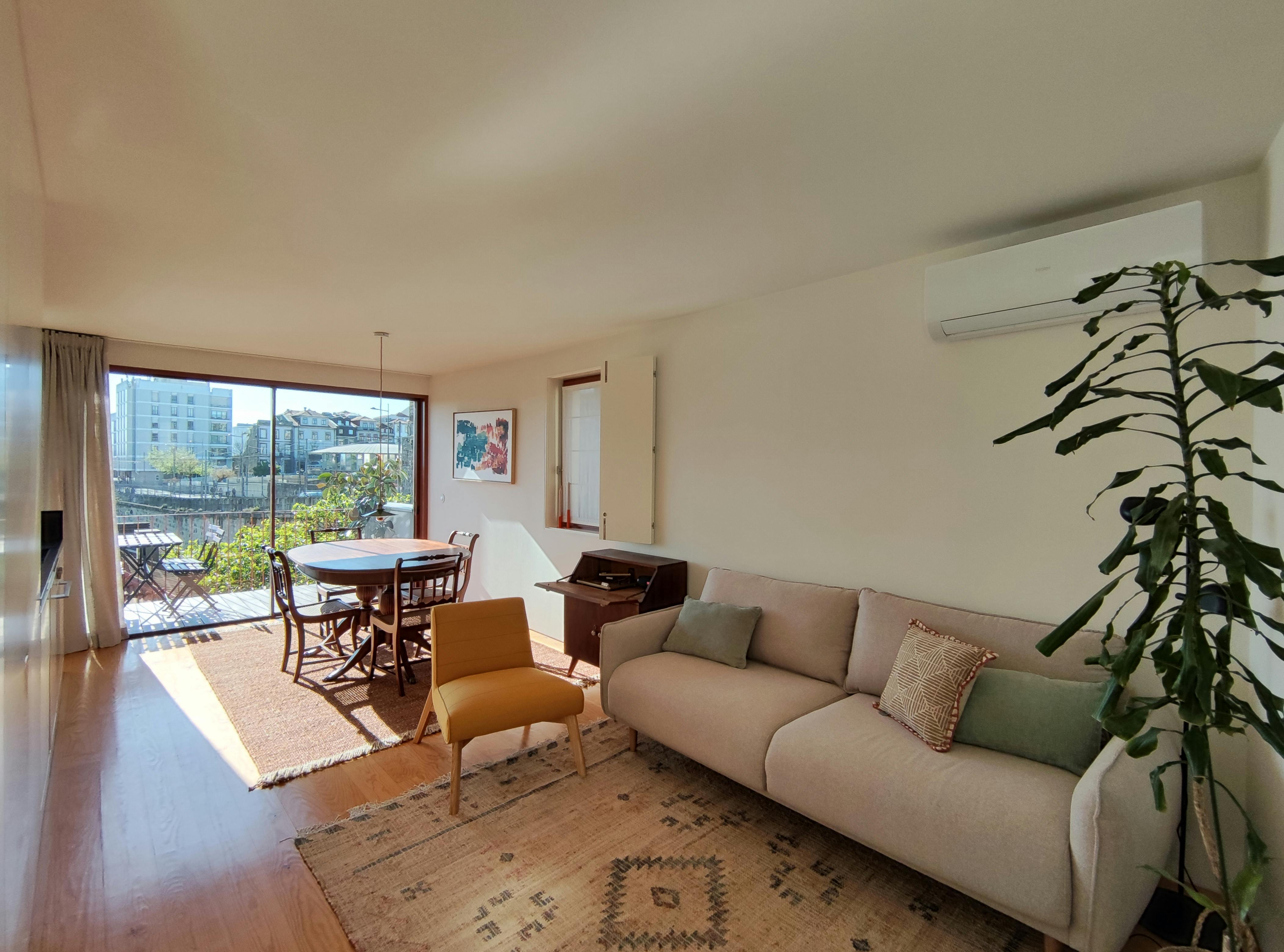 Rua da Laje, Porto preview