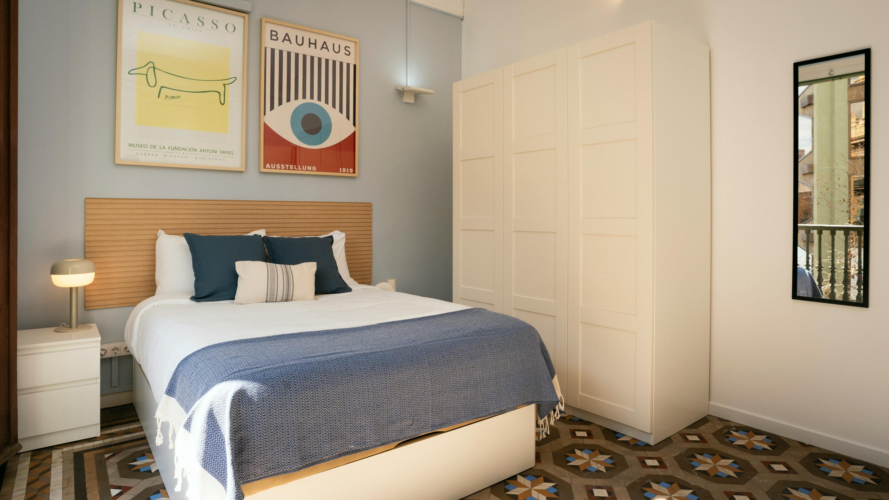 preview gallery tile