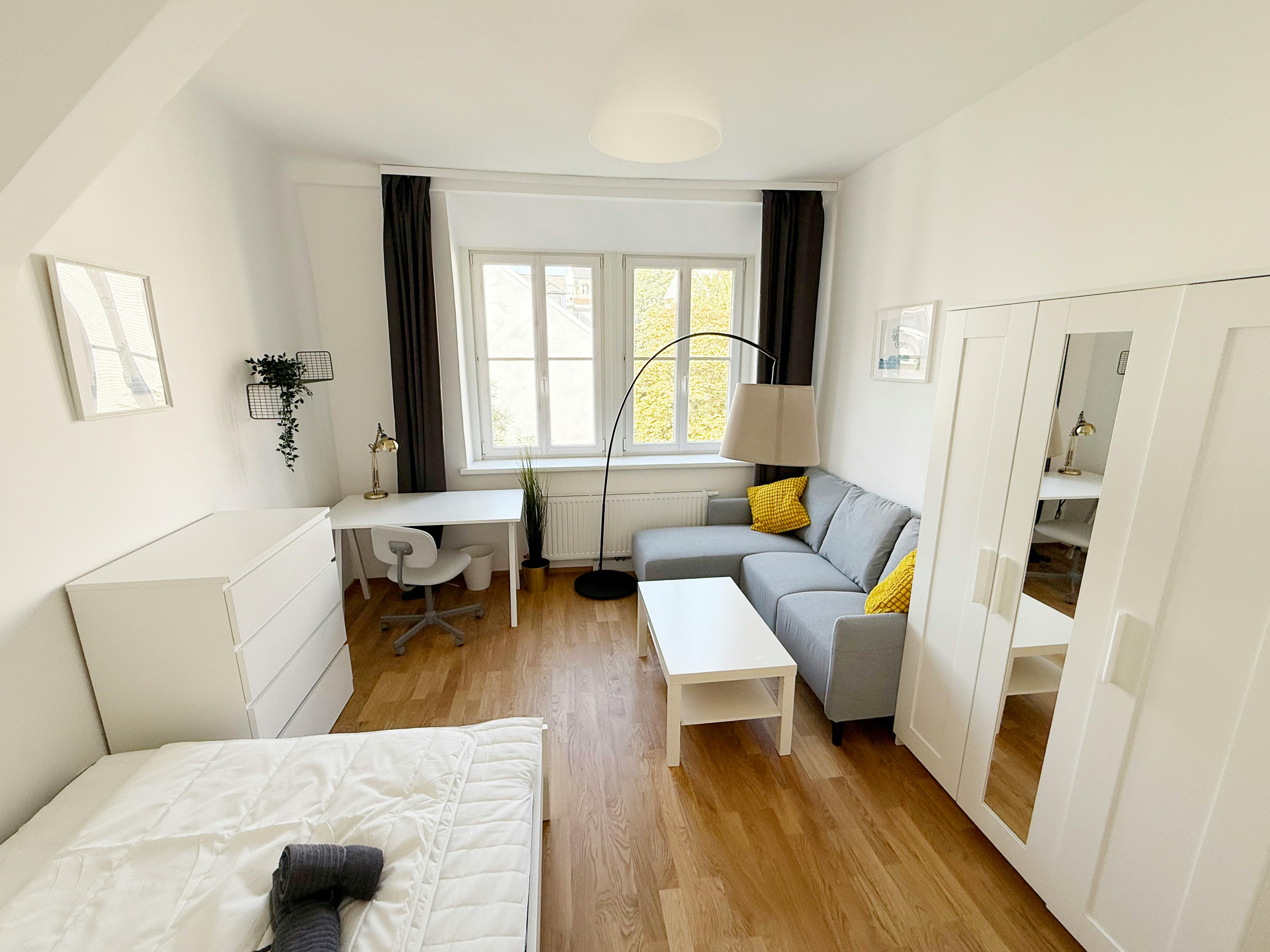 Pfeilgasse, Vienna preview