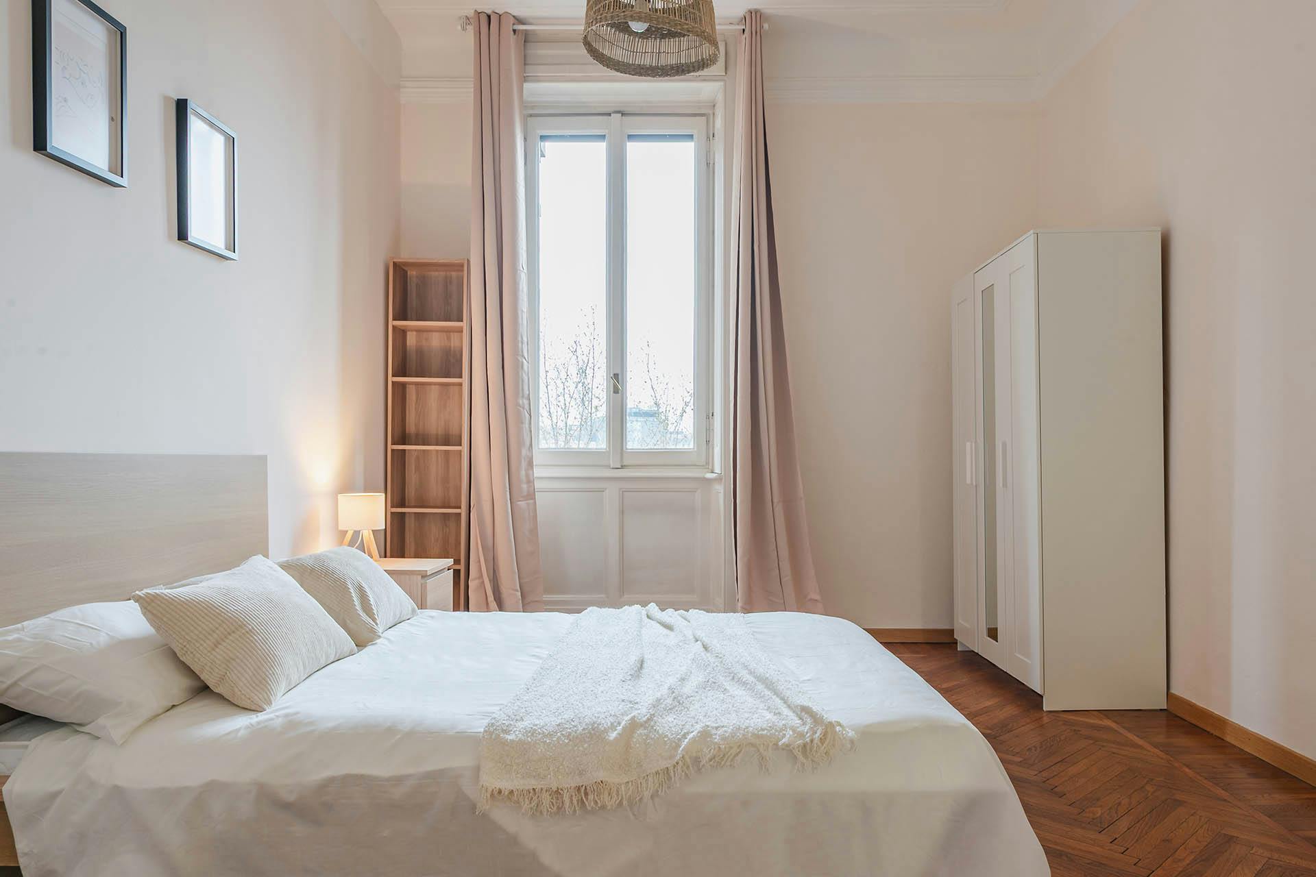 Via Enrico Tazzoli, Milan preview